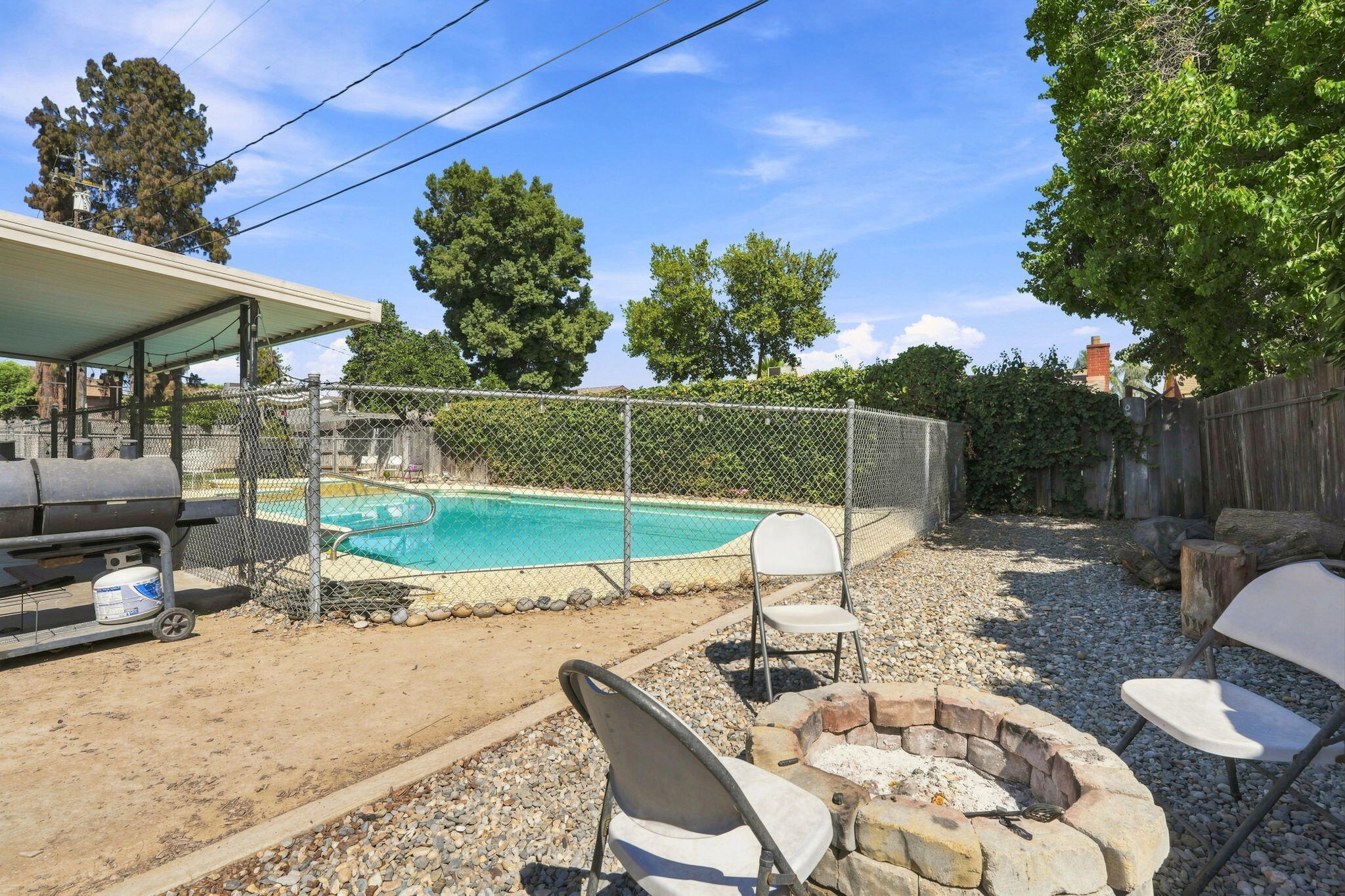 1738 W Monte Vista Ave, Visalia, CA 93277