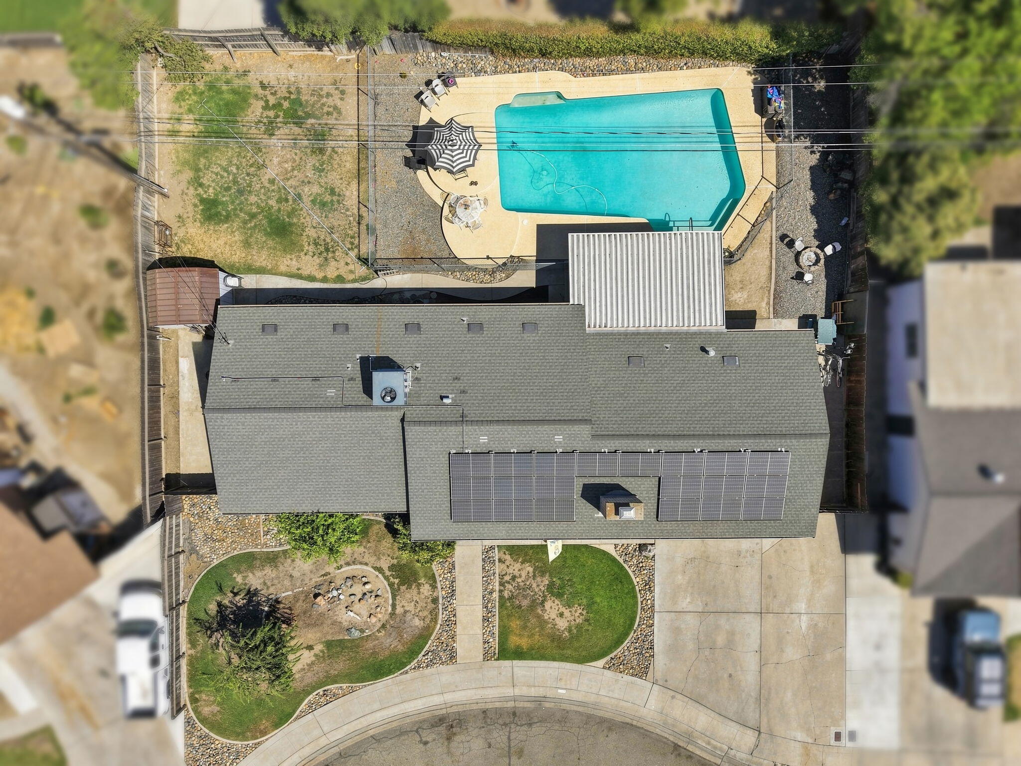 1738 W Monte Vista Ave, Visalia, CA 93277