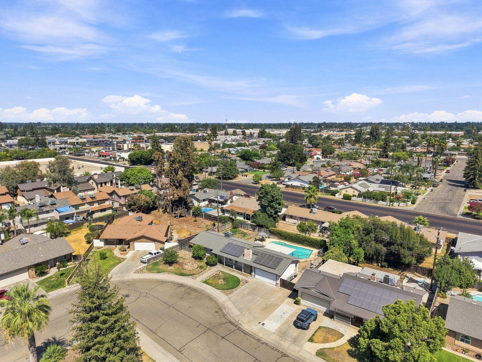 1738 W Monte Vista Ave, Visalia, CA 93277