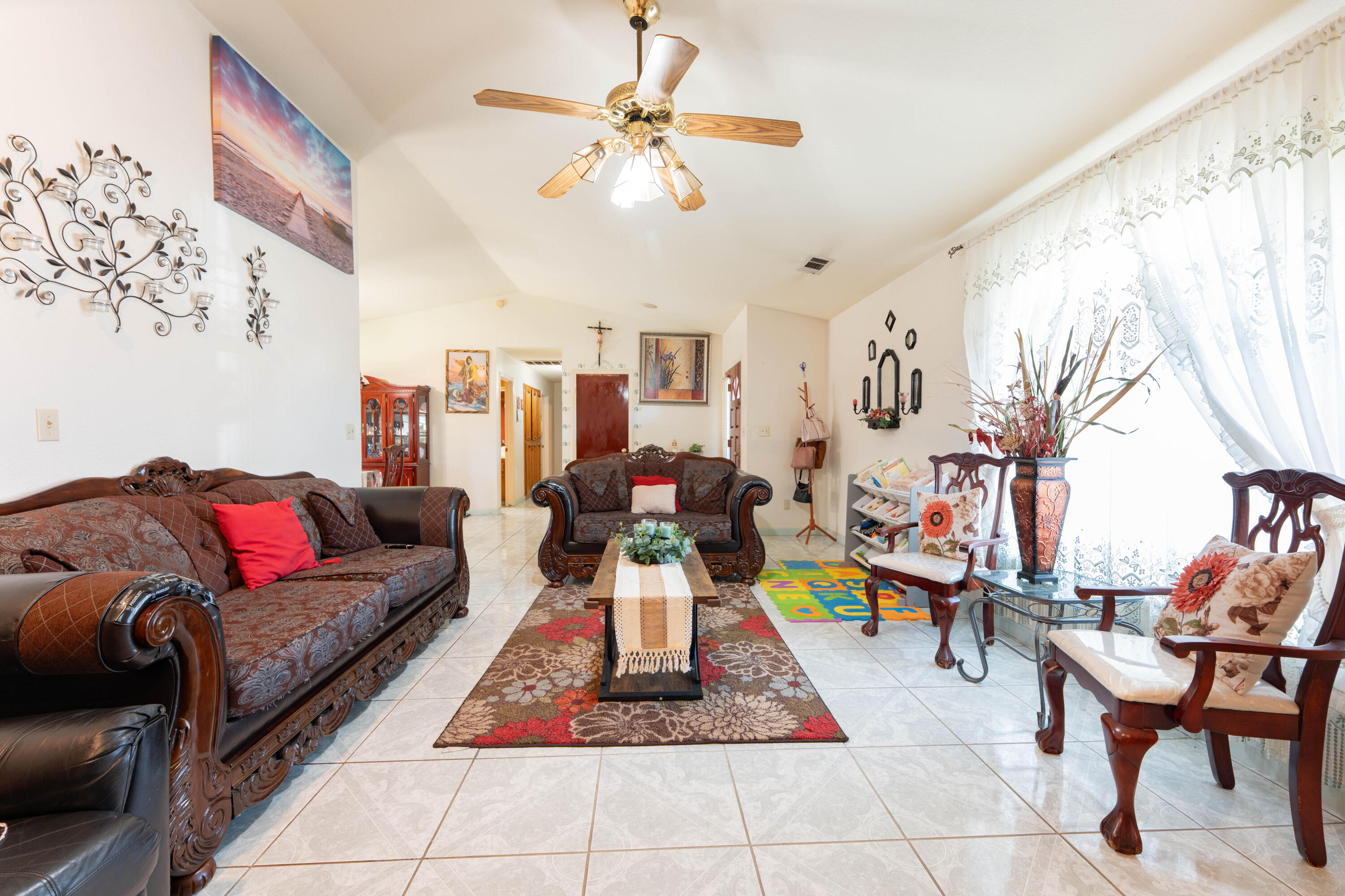 91 N Silver Maple Way, Porterville, CA 93257