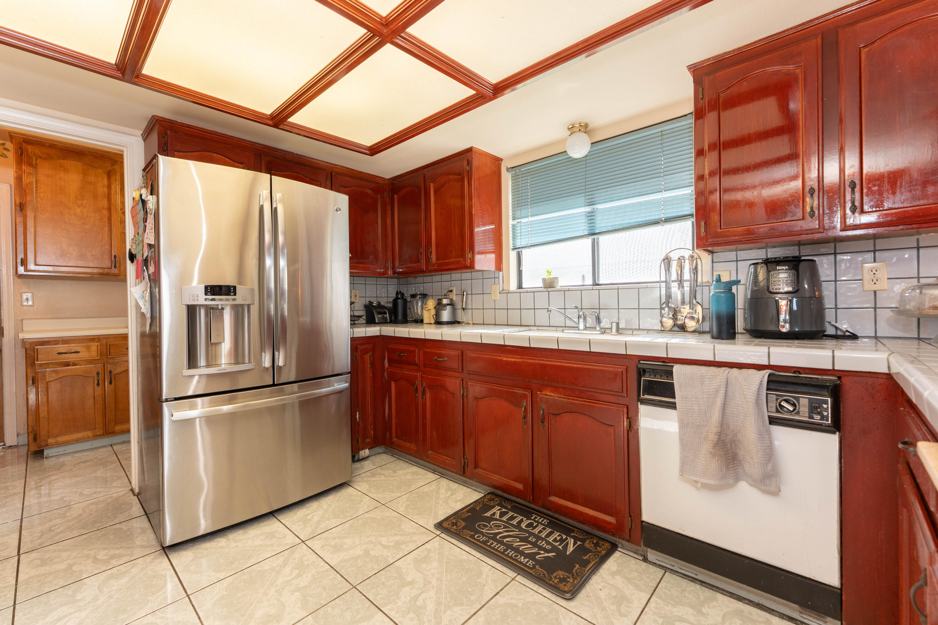 91 N Silver Maple Way, Porterville, CA 93257