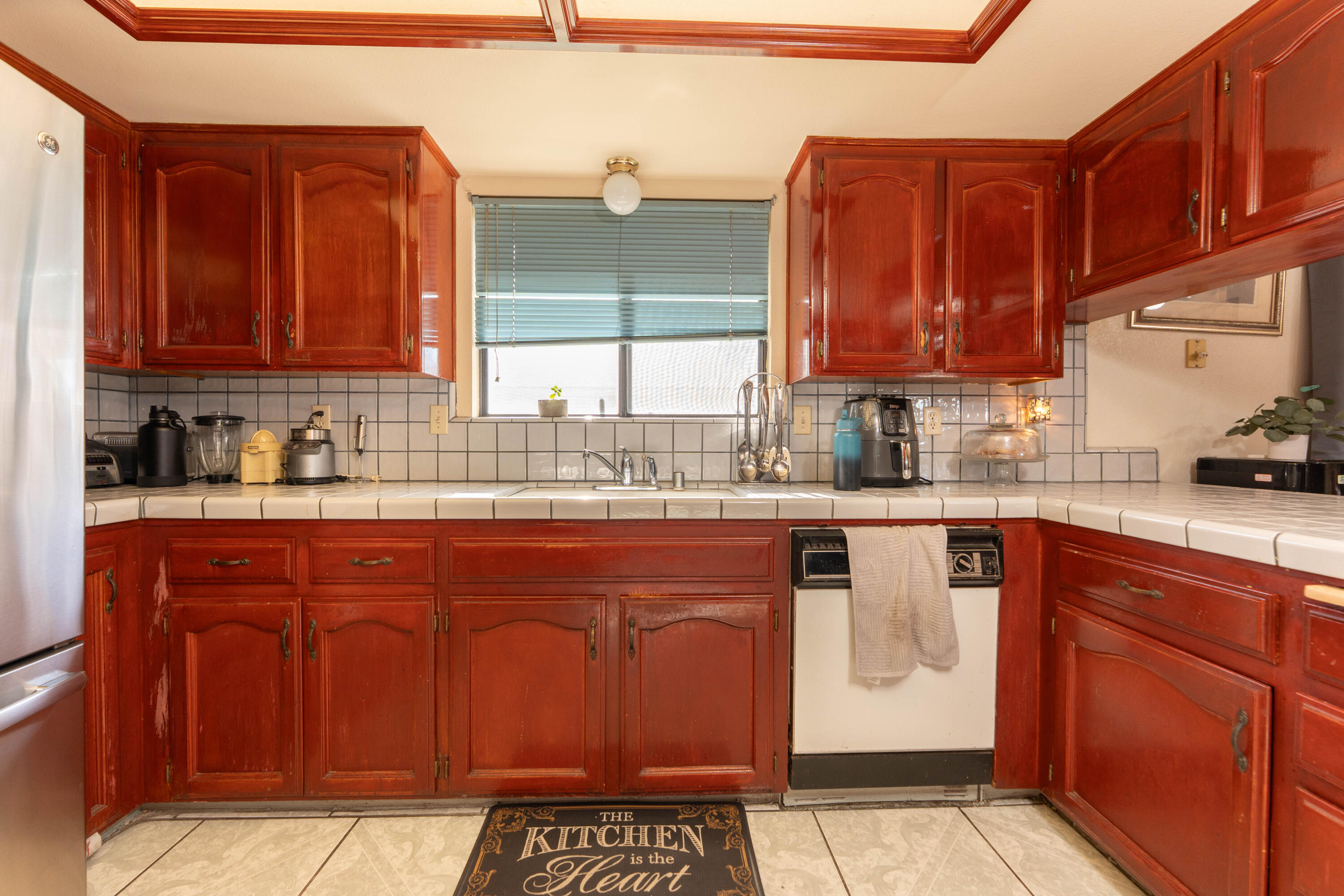 91 N Silver Maple Way, Porterville, CA 93257