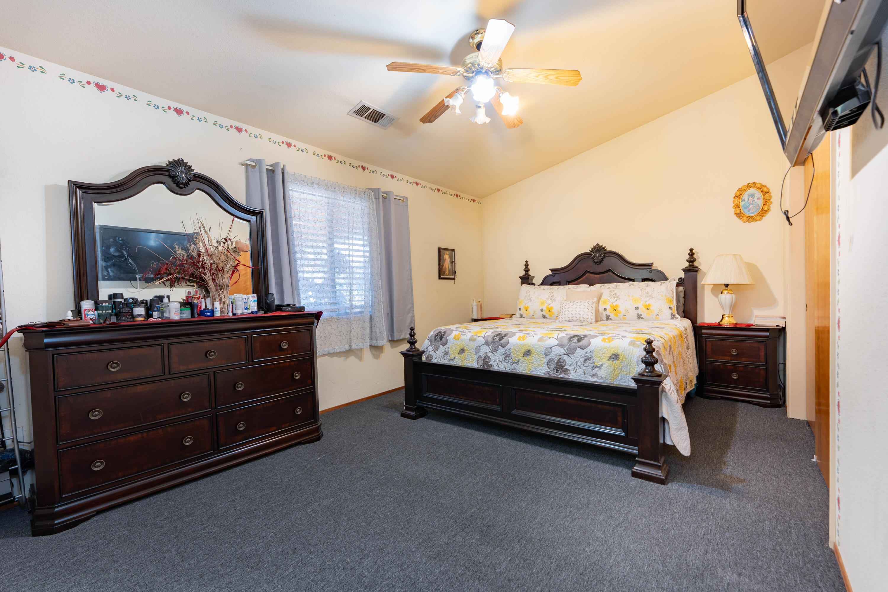 91 N Silver Maple Way, Porterville, CA 93257