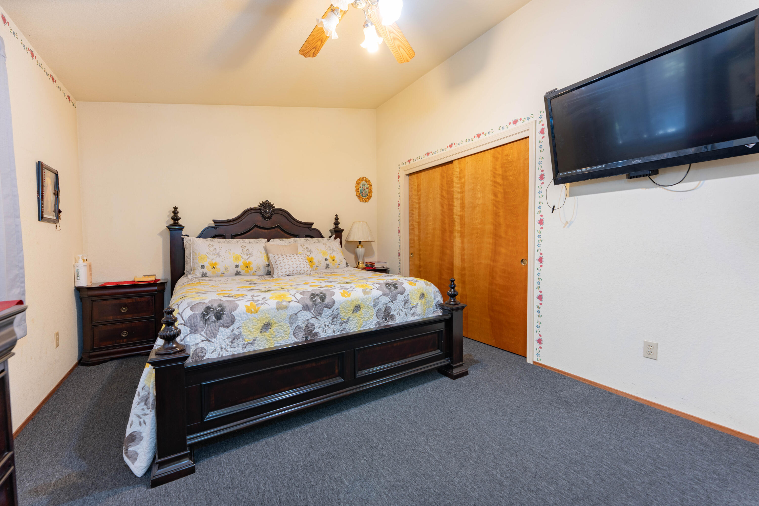 91 N Silver Maple Way, Porterville, CA 93257