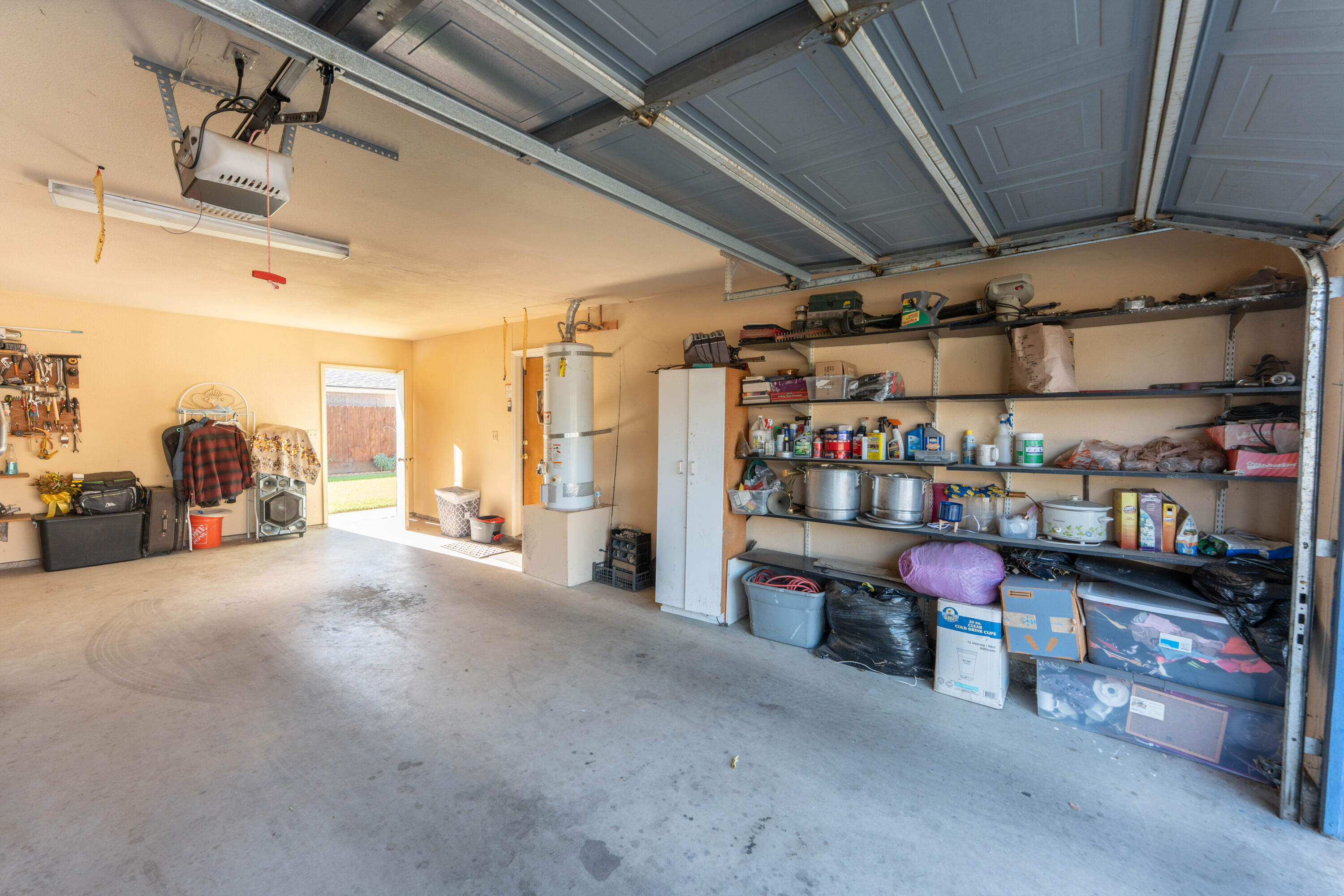 91 N Silver Maple Way, Porterville, CA 93257