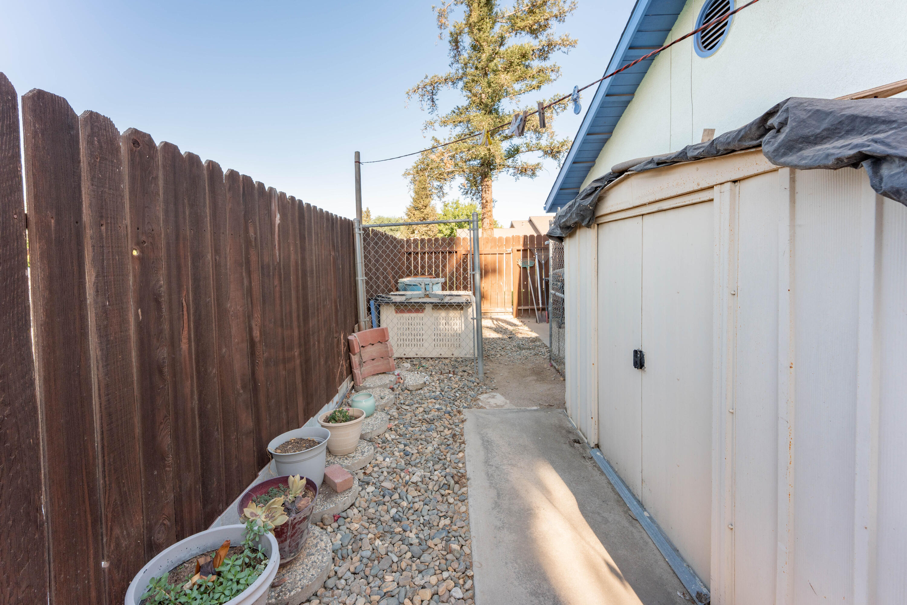 91 N Silver Maple Way, Porterville, CA 93257