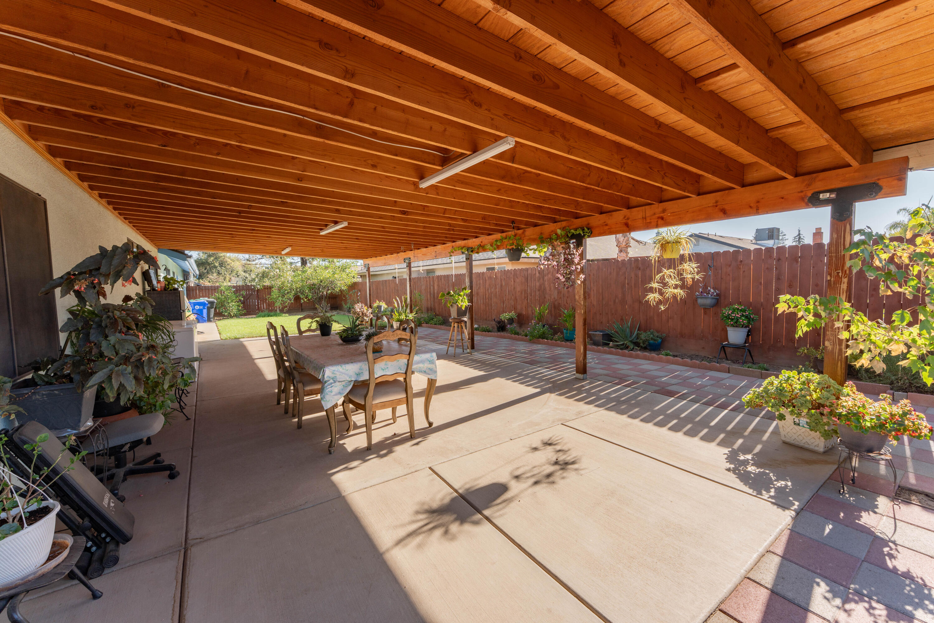 91 N Silver Maple Way, Porterville, CA 93257