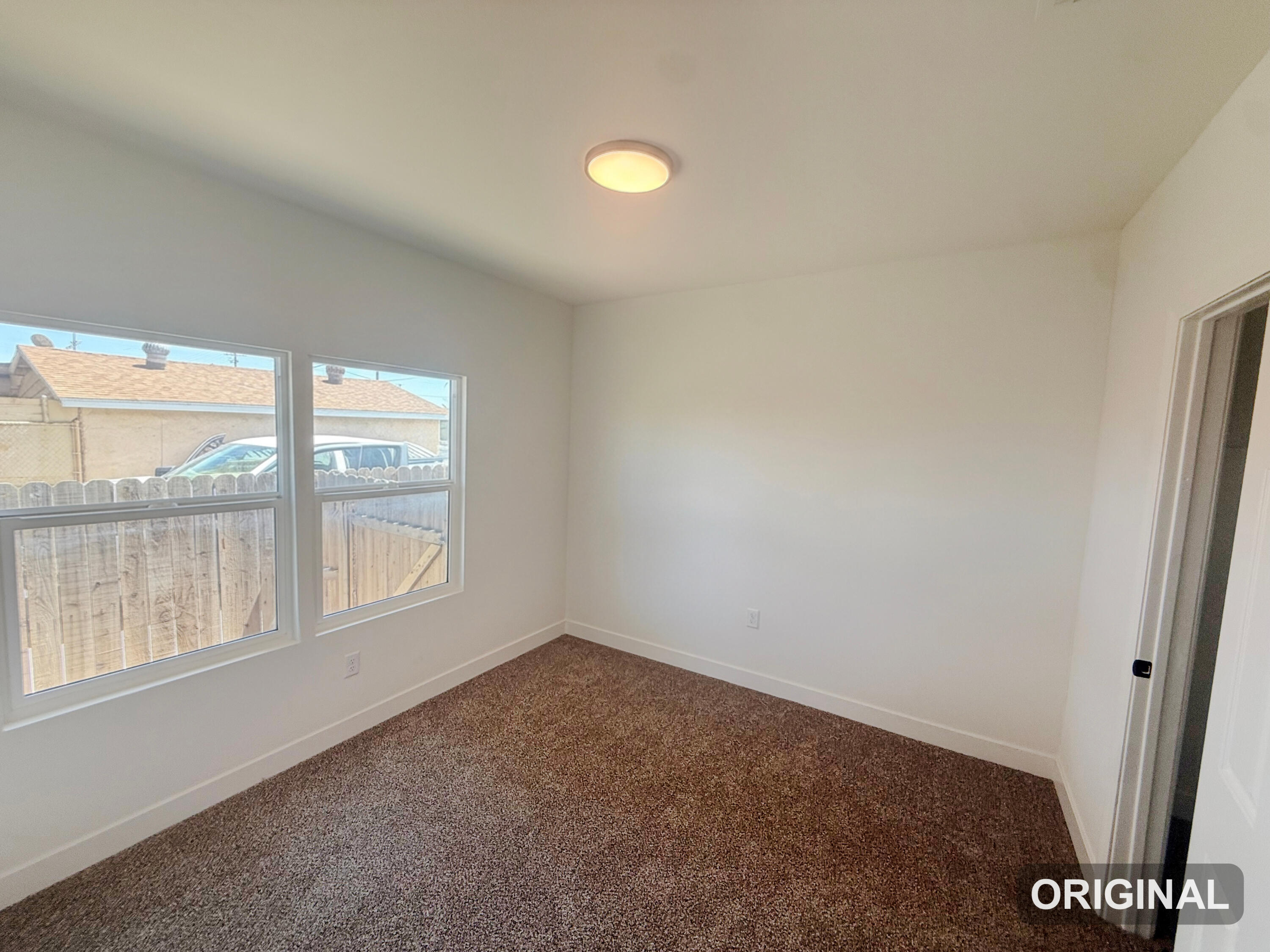 220 W Cross Ave, Tulare, CA 93274