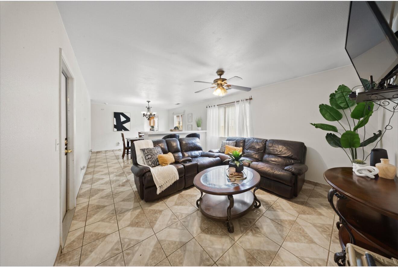 461 Rio Bonito St, Porterville, CA 93257