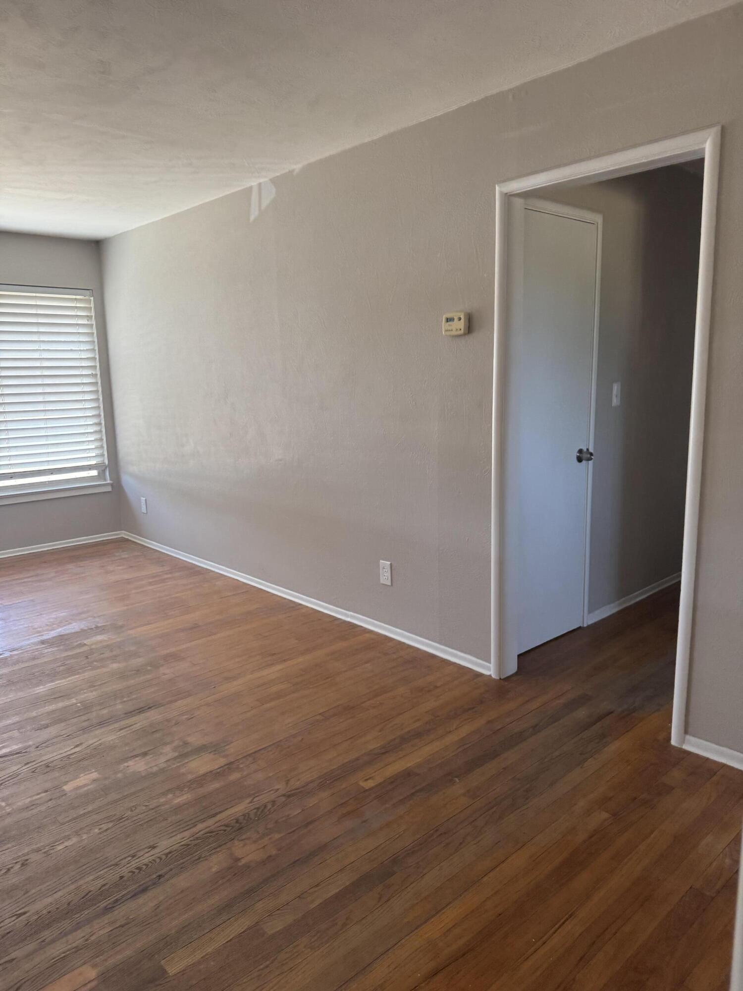 1609 Pleasant Way, Hanford, CA 93230