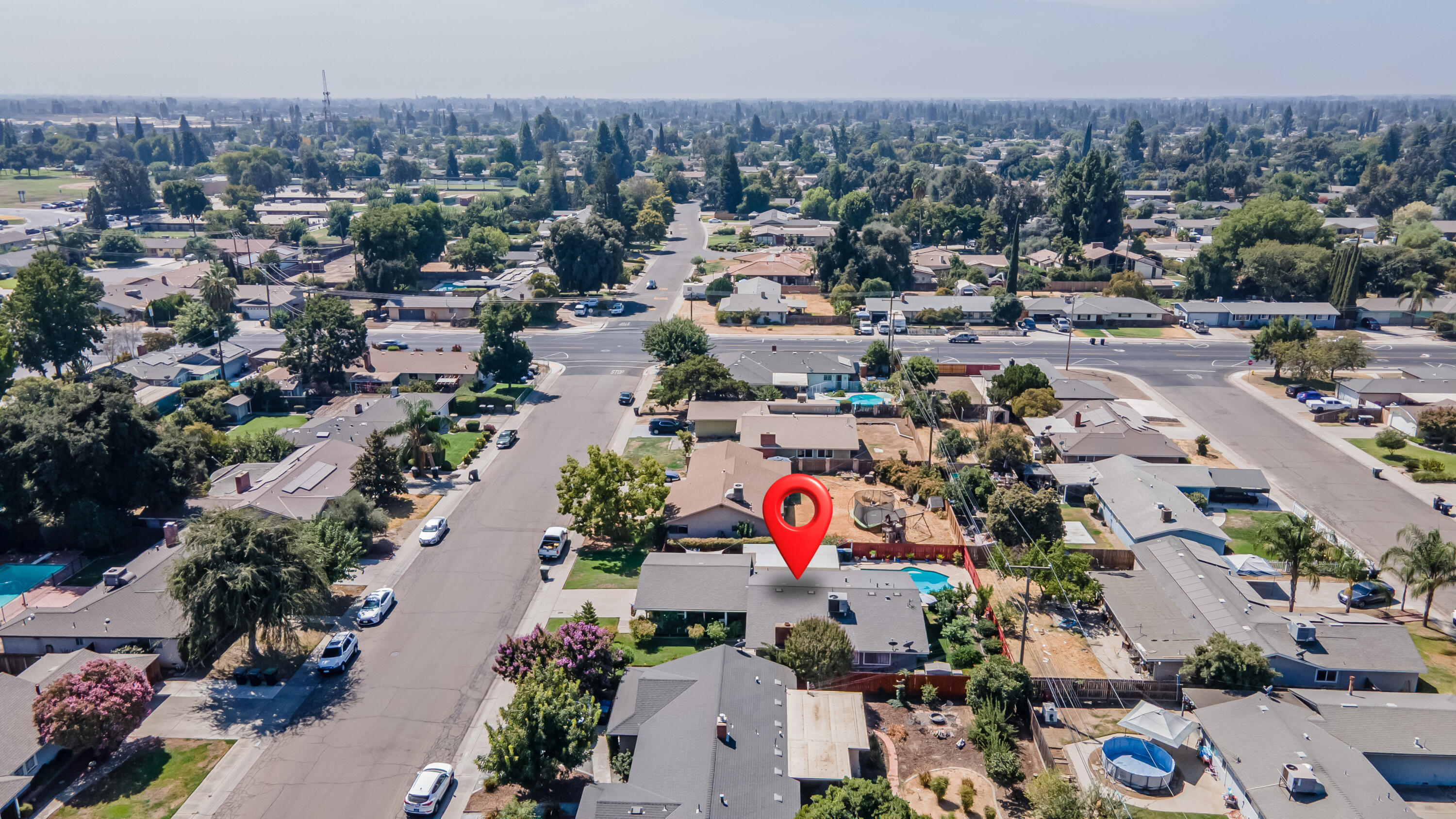 1101 S Mountain St, Visalia, CA 93277