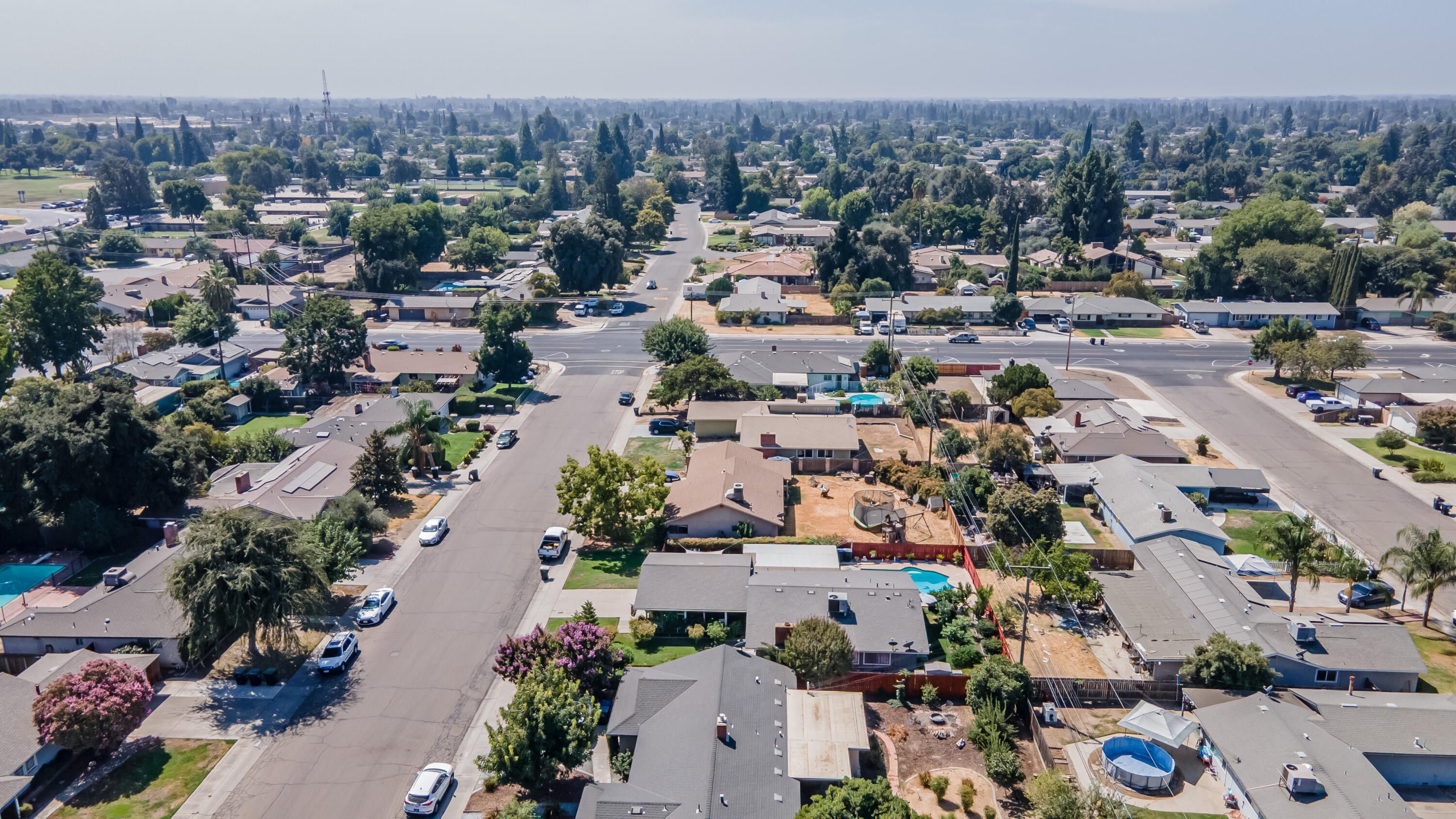1101 S Mountain St, Visalia, CA 93277