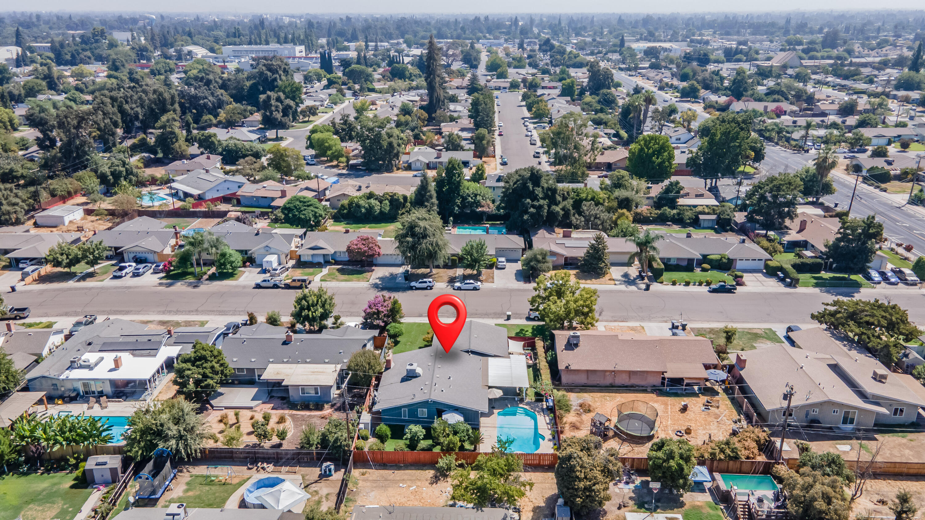 1101 S Mountain St, Visalia, CA 93277