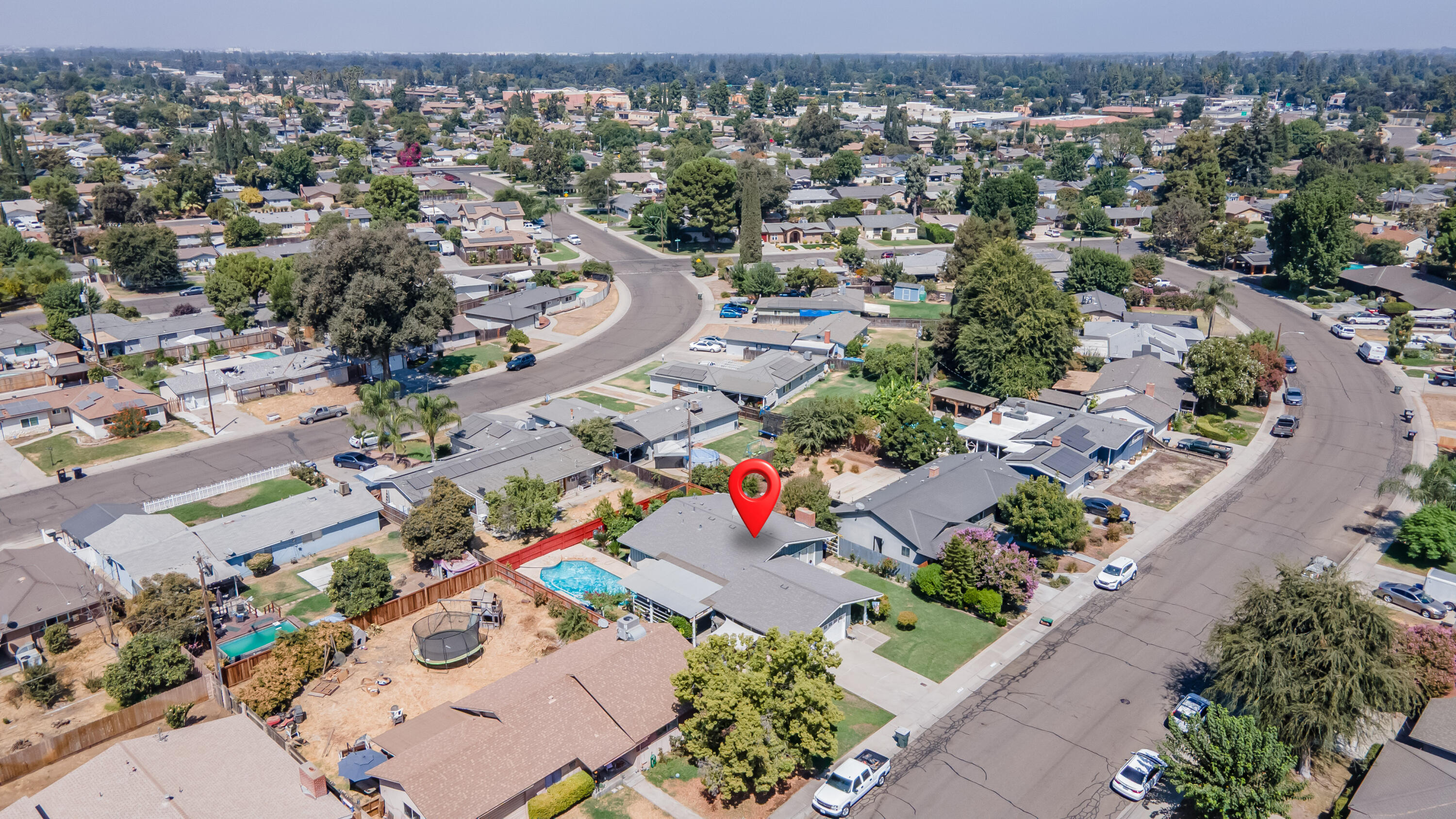 1101 S Mountain St, Visalia, CA 93277