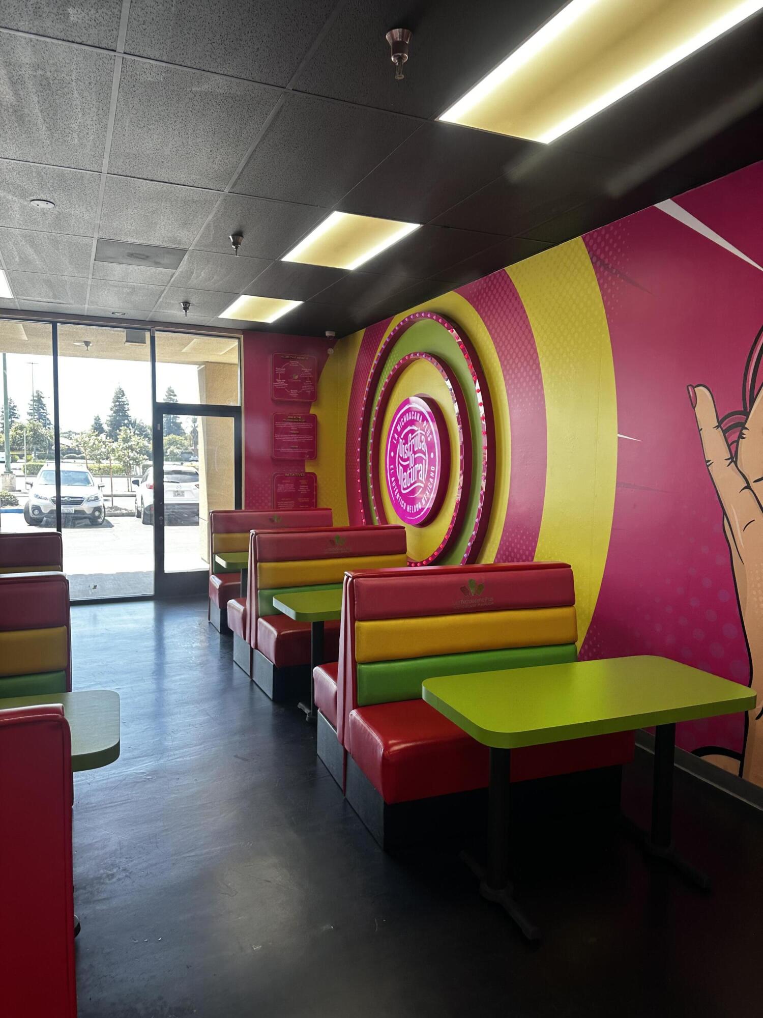 2565 Jensen Ave, Sanger, CA 93657