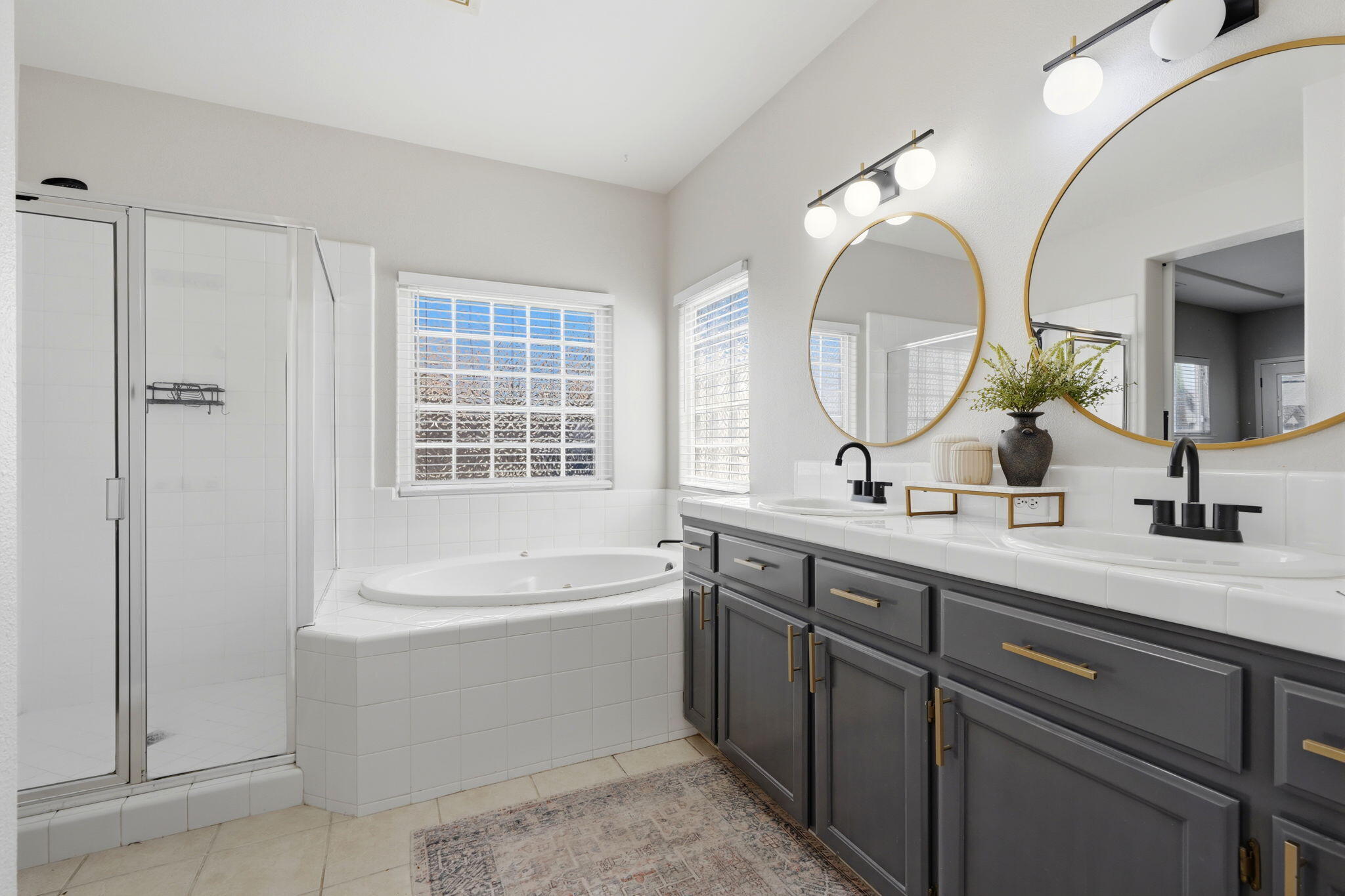 1858 E Mono Pl, Tulare, CA 93274