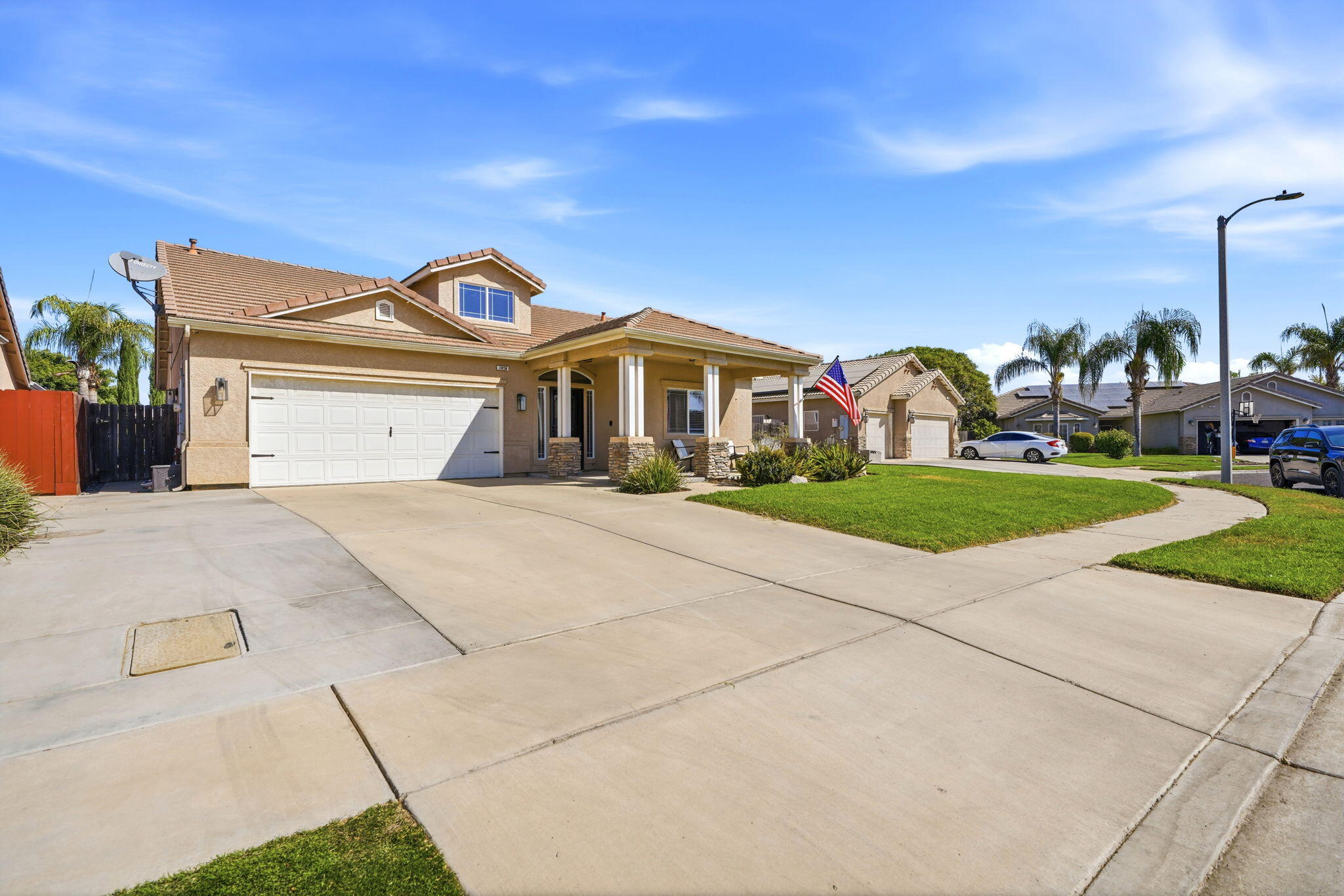 1858 E Mono Pl, Tulare, CA 93274