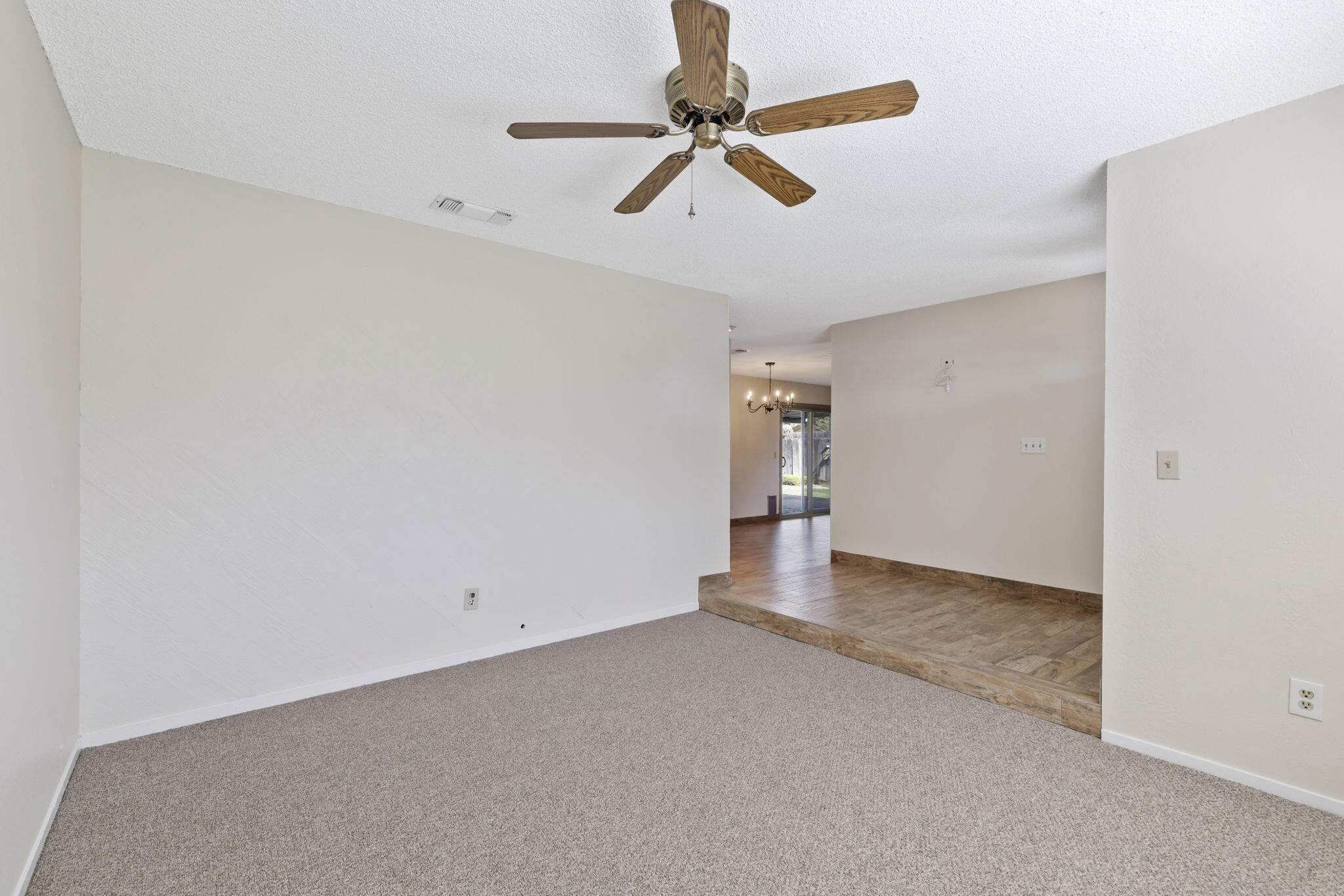 3705 S County Center, Visalia, CA 93277