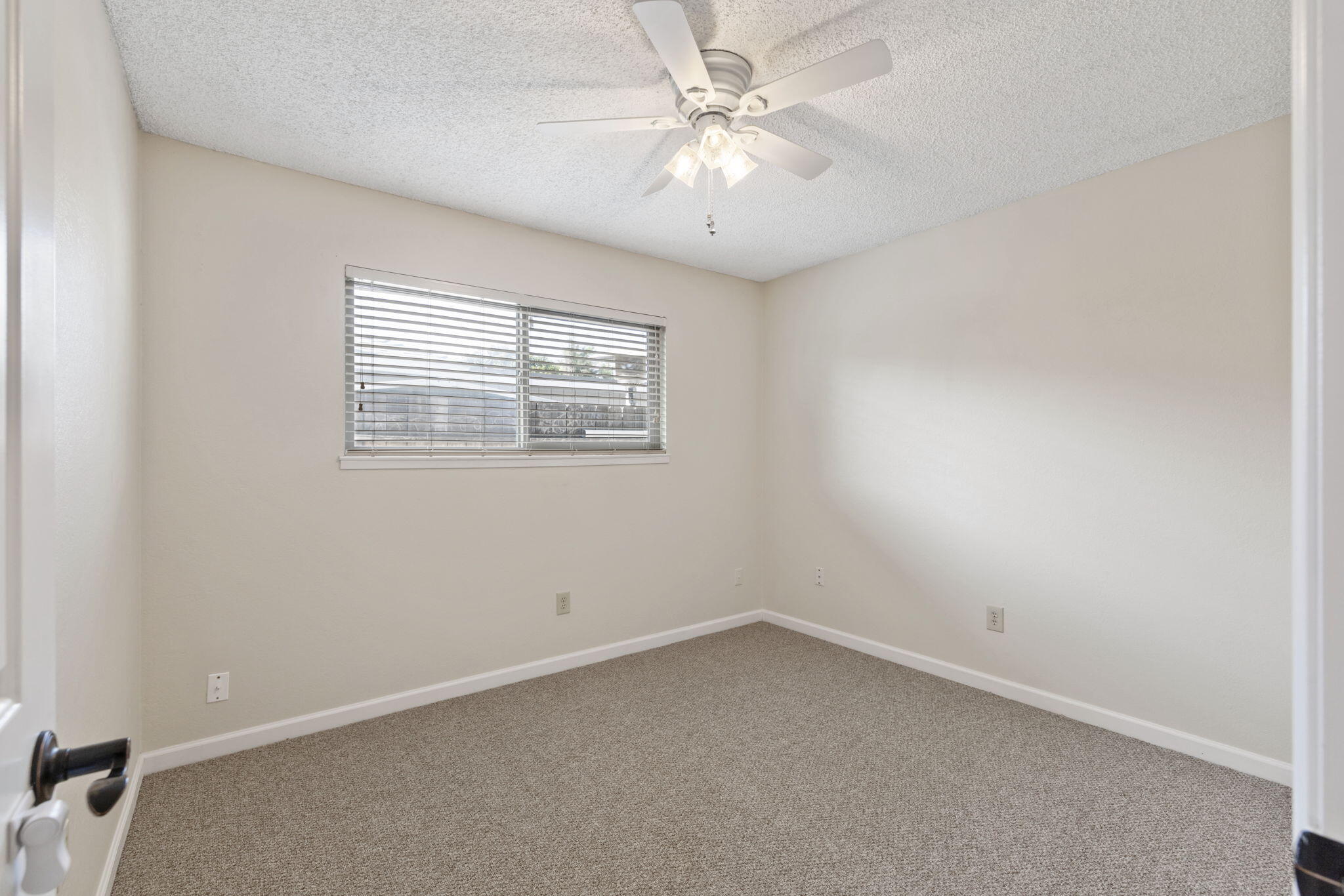 3705 S County Center, Visalia, CA 93277