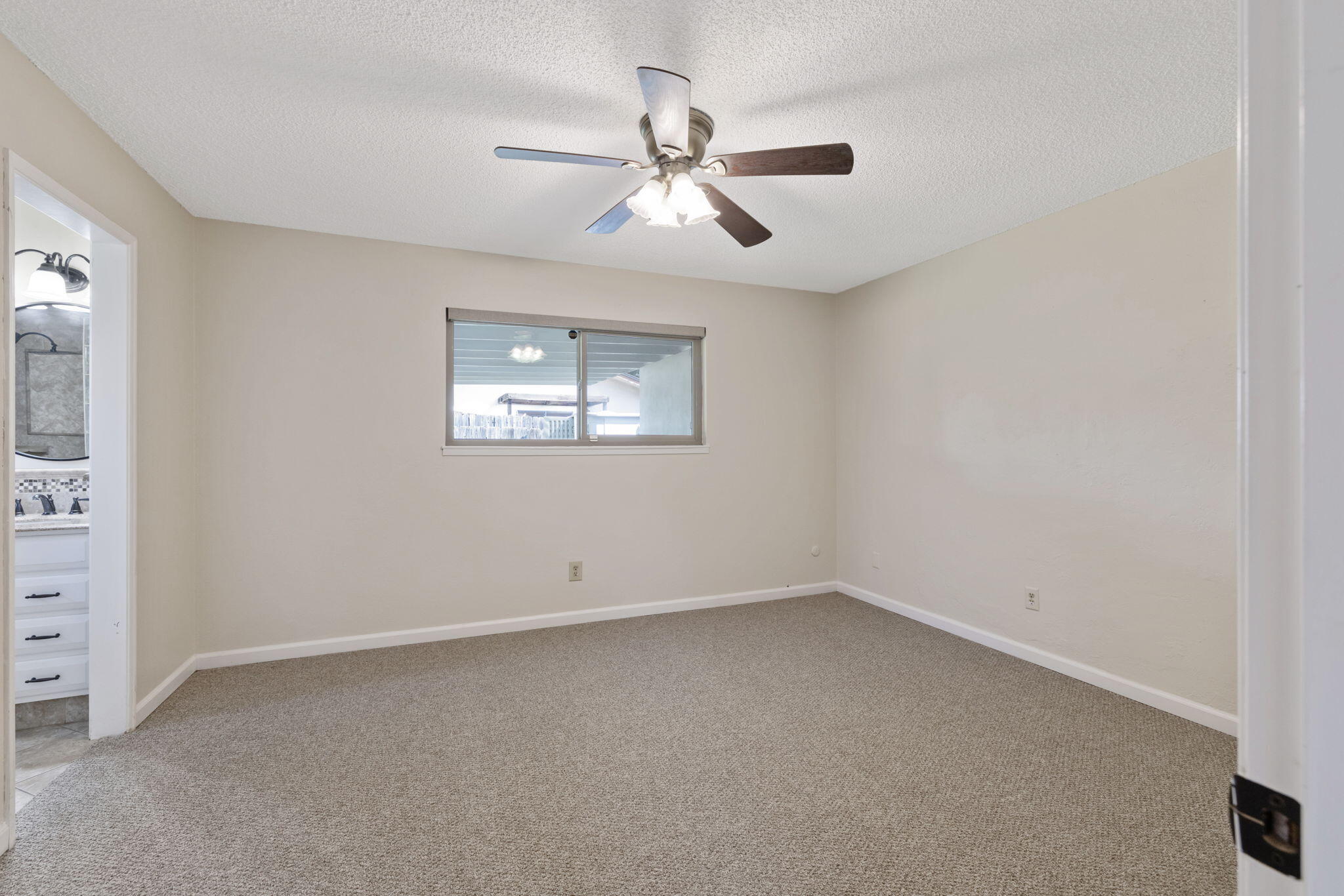 3705 S County Center, Visalia, CA 93277