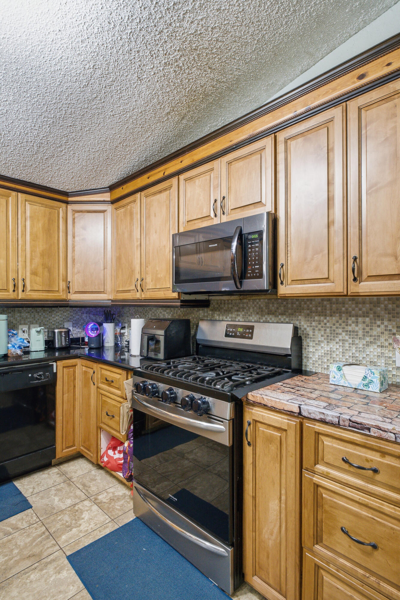 3582 S Pratt St, Tulare, CA 93274