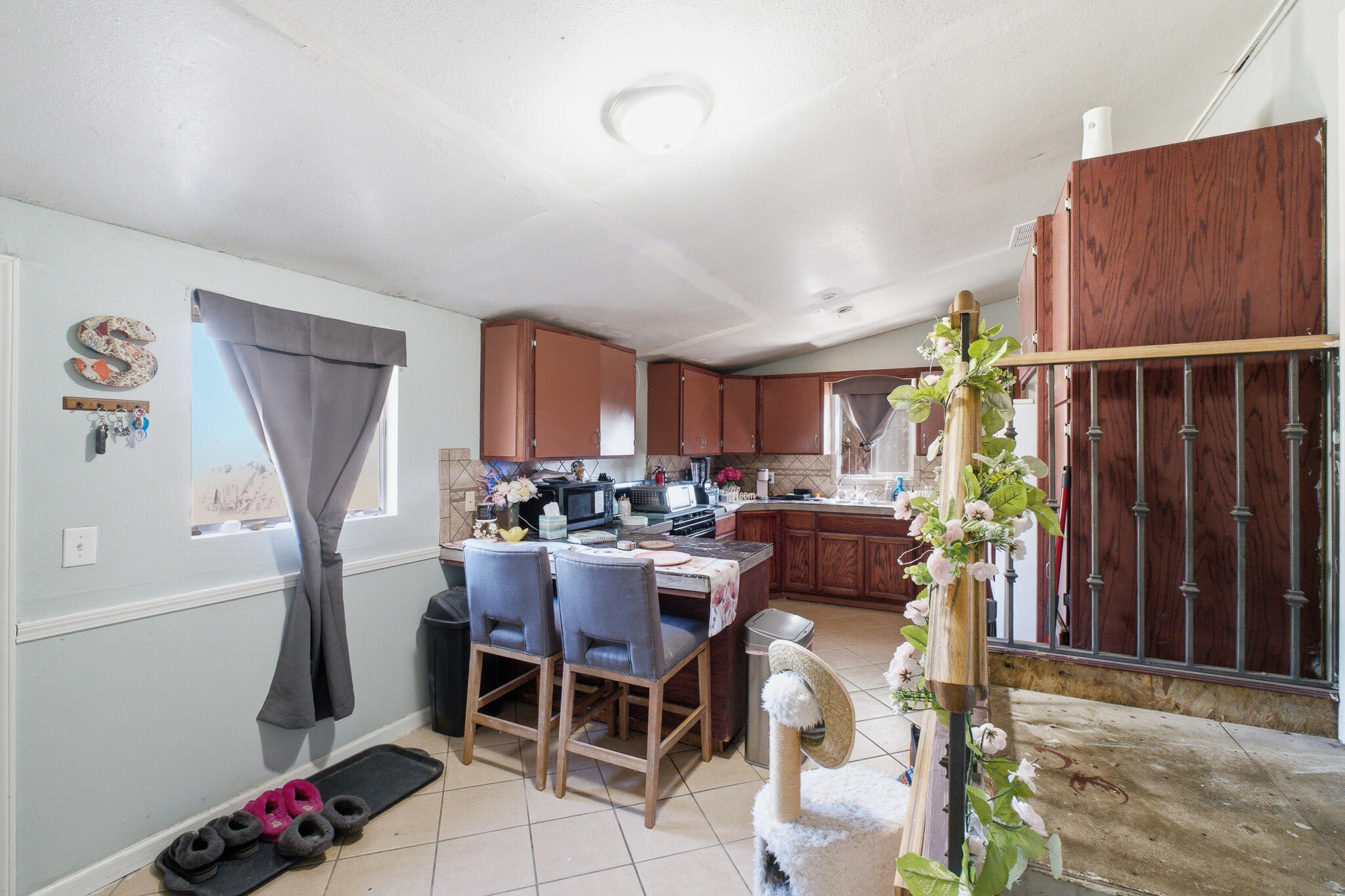 3582 S Pratt St, Tulare, CA 93274