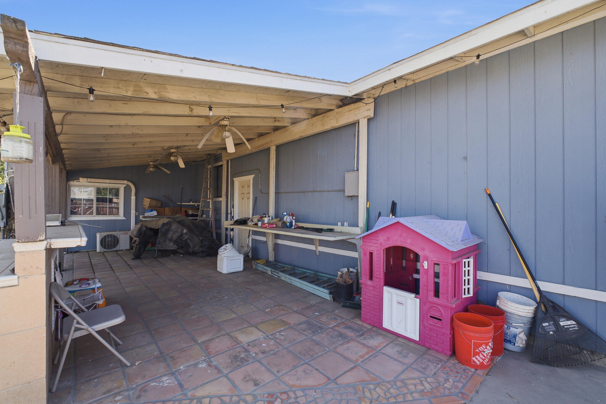 3582 S Pratt St, Tulare, CA 93274
