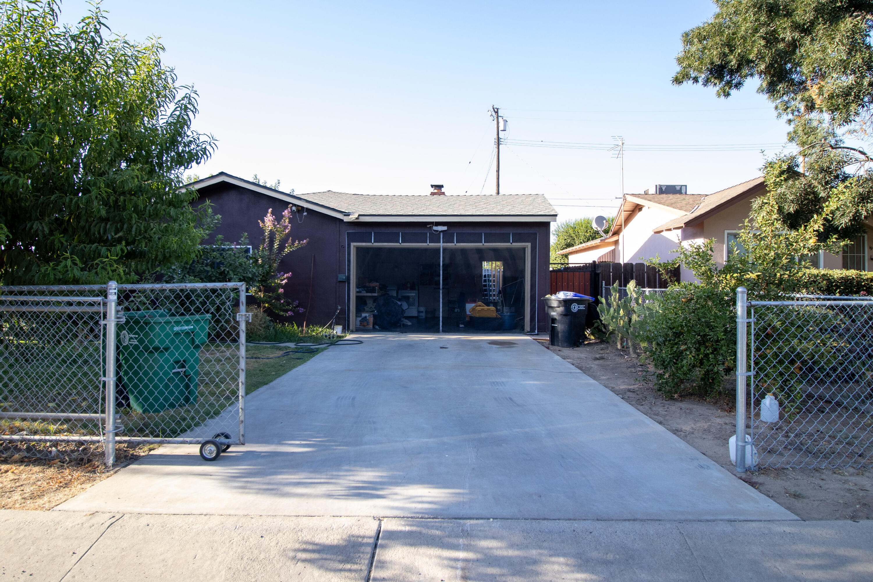 460 N Walch St, Porterville, CA 93257