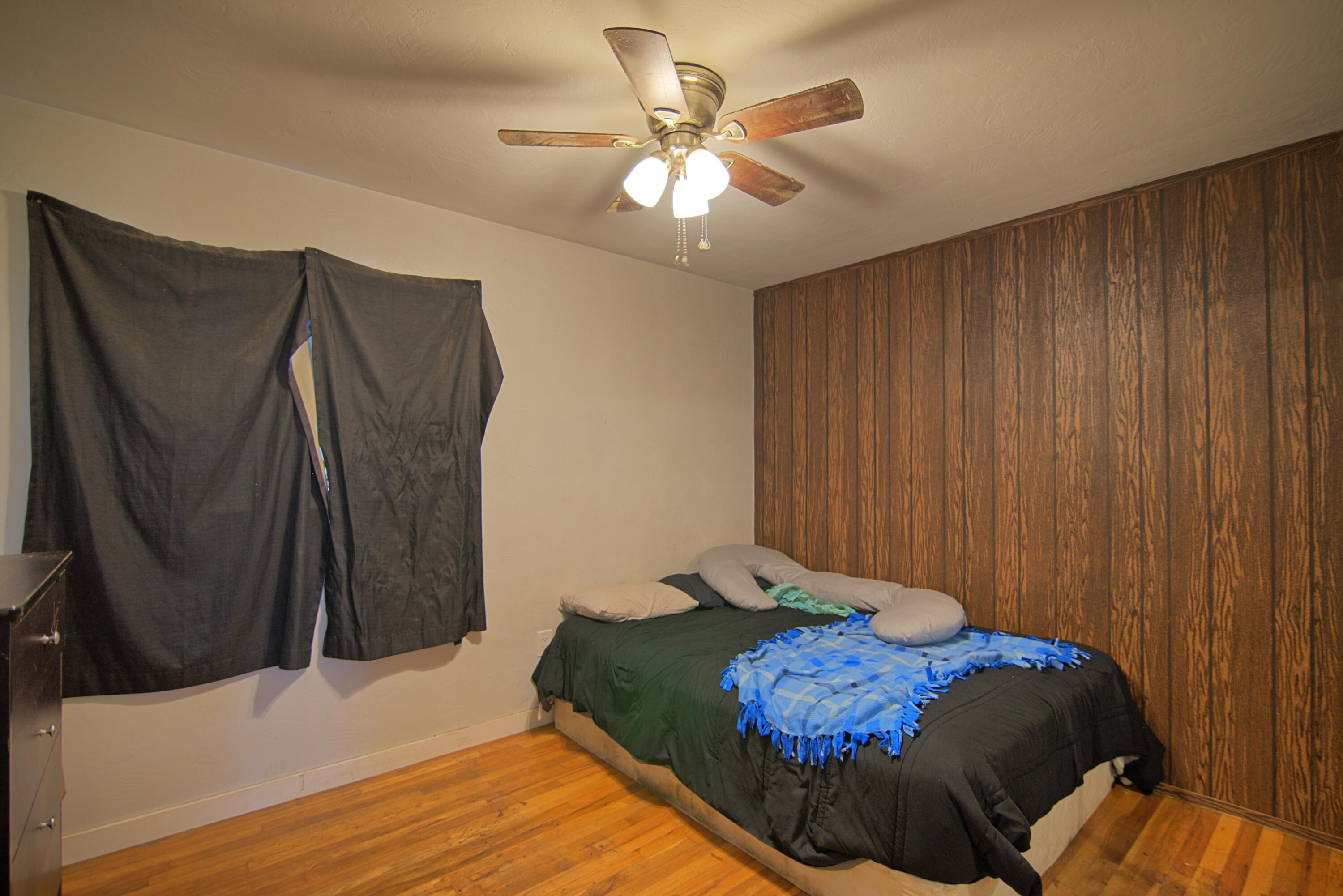 410 E Florinda St, Hanford, CA 93230