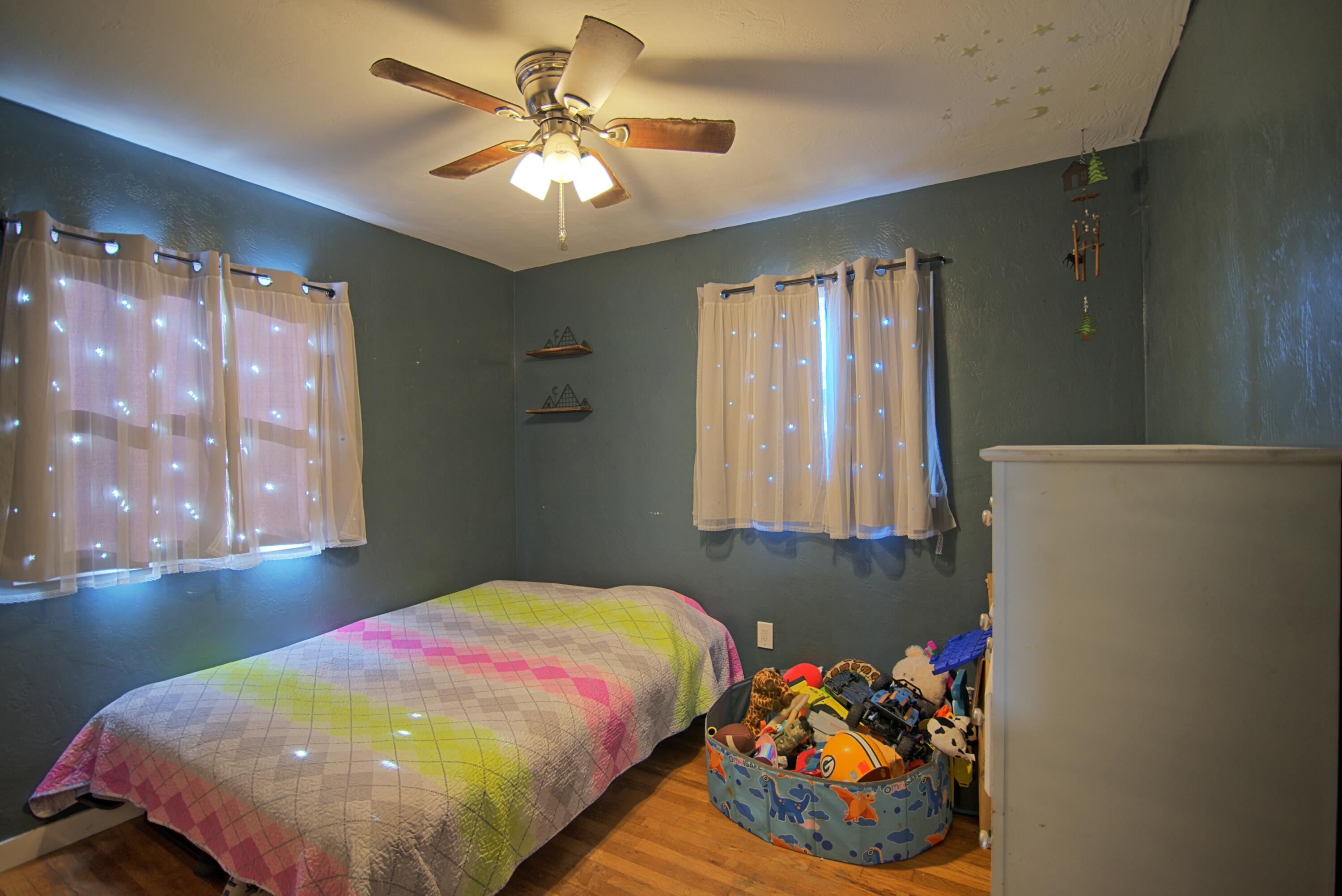 410 E Florinda St, Hanford, CA 93230