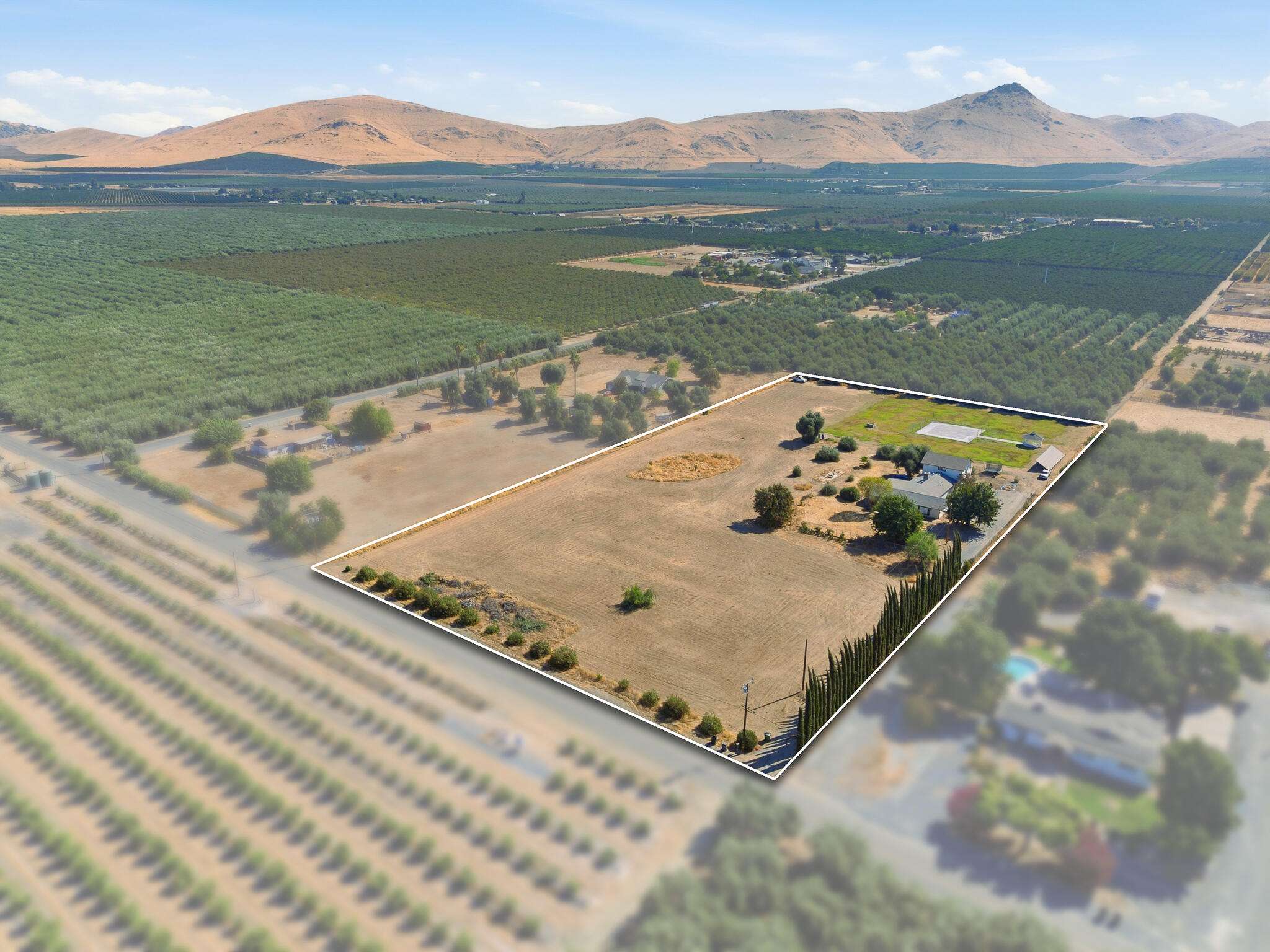 24606 Rd 212, Lindsay, CA 93247