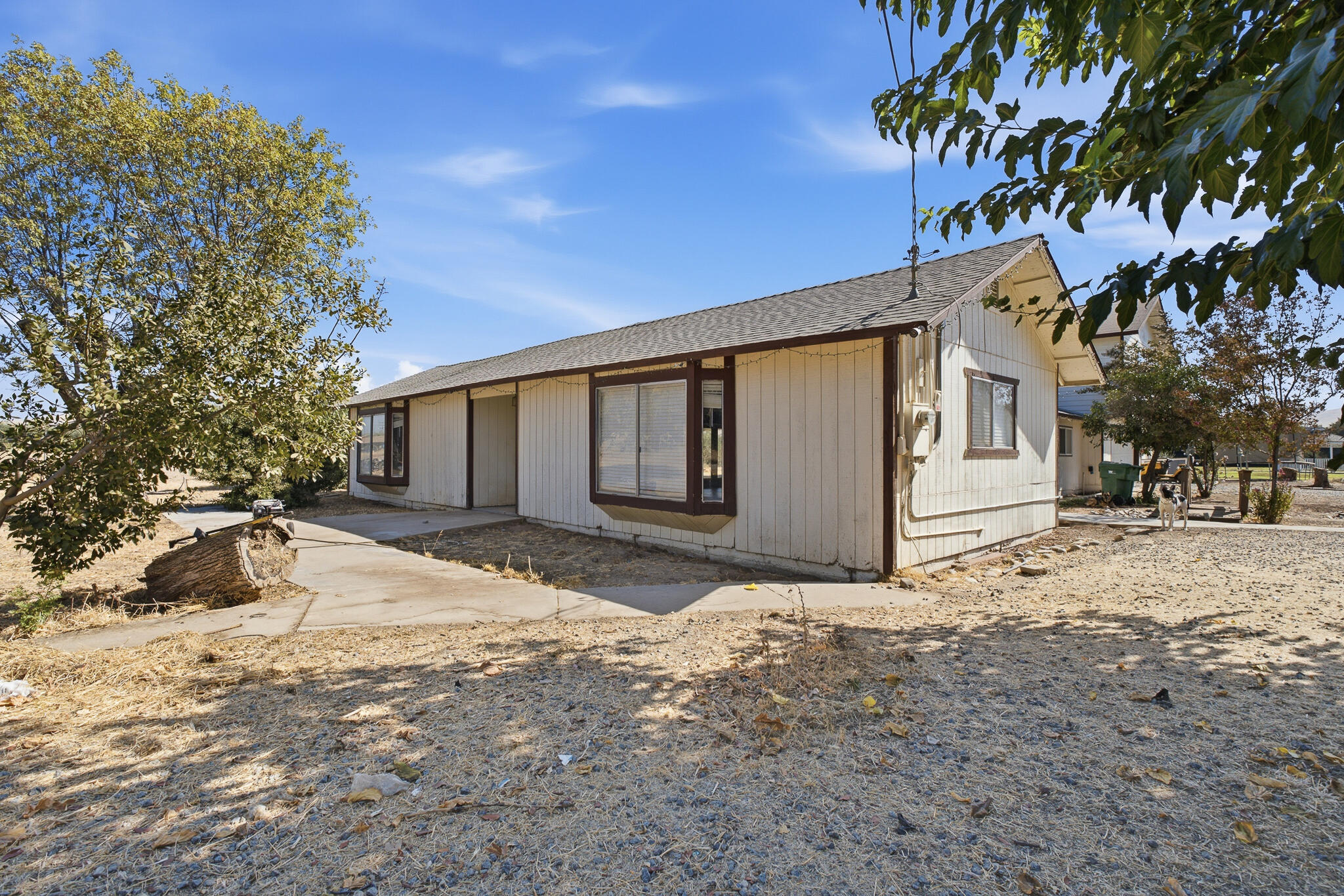 24606 Rd 212, Lindsay, CA 93247