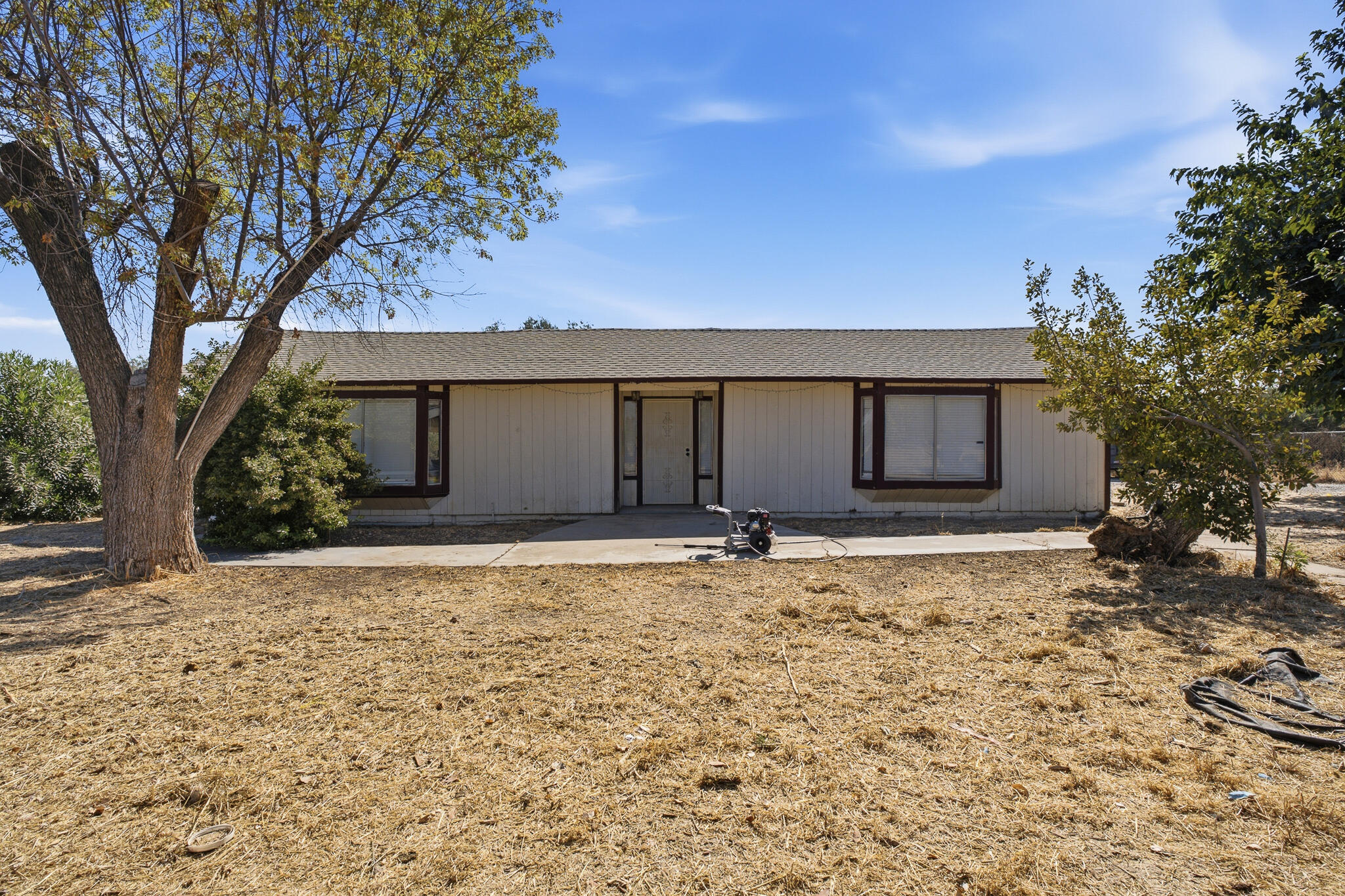 24606 Rd 212, Lindsay, CA 93247