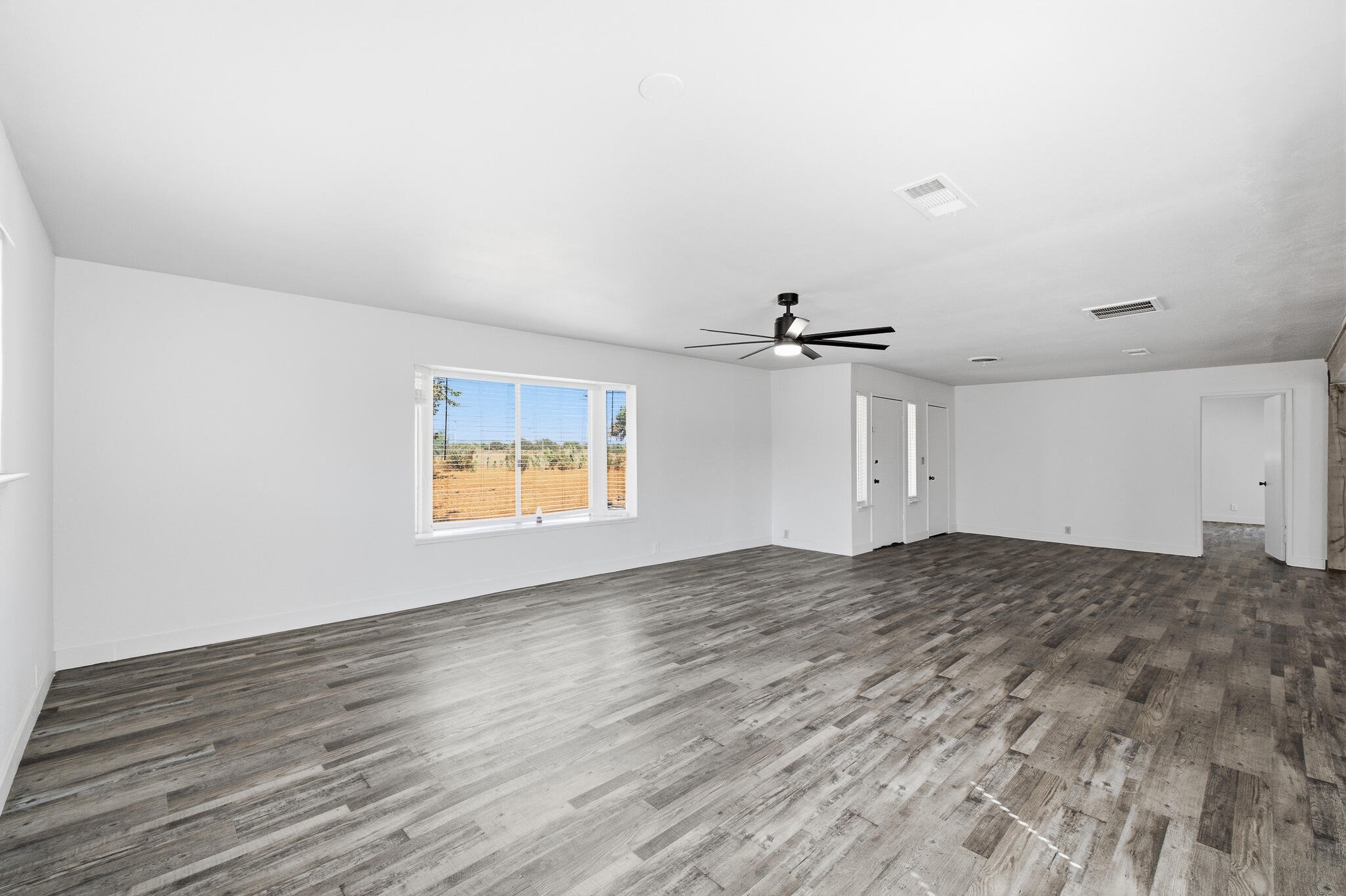 24606 Rd 212, Lindsay, CA 93247