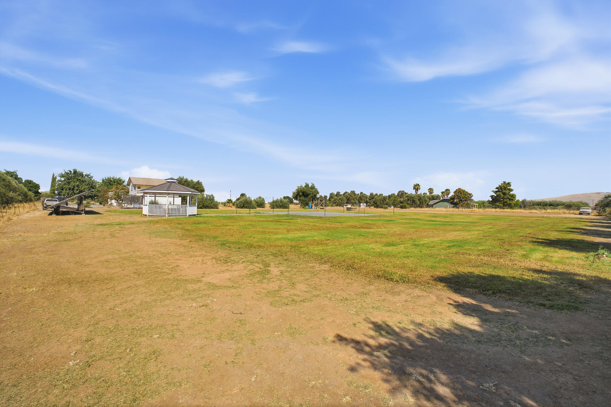 24606 Rd 212, Lindsay, CA 93247