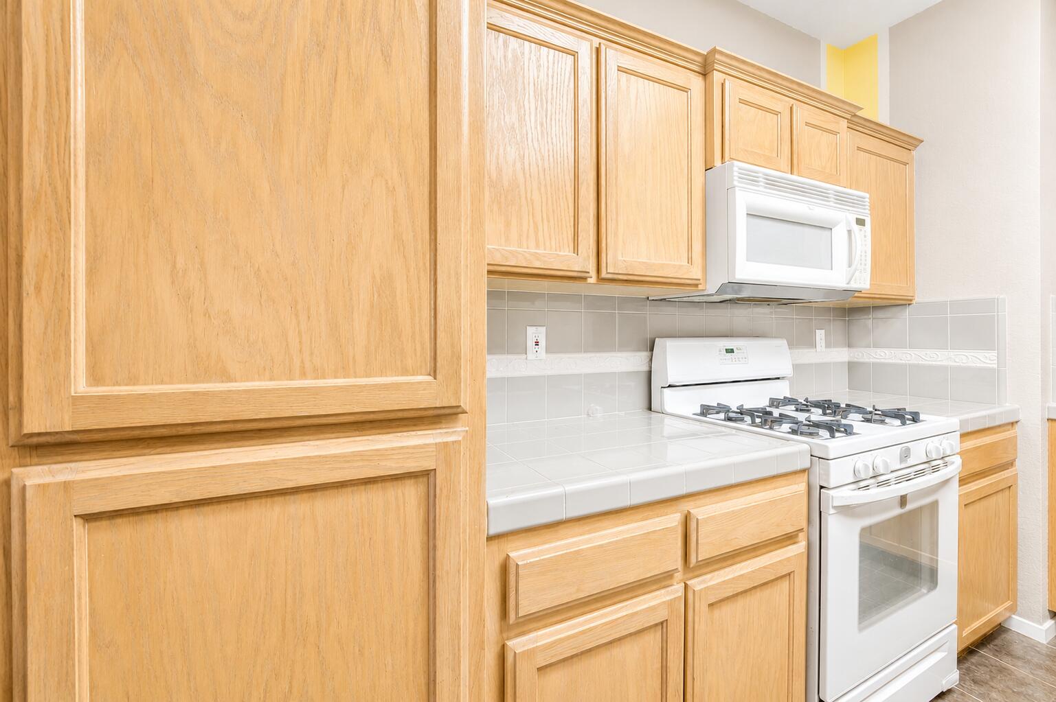 1140 Bargetto Ct, Tulare, CA 93274