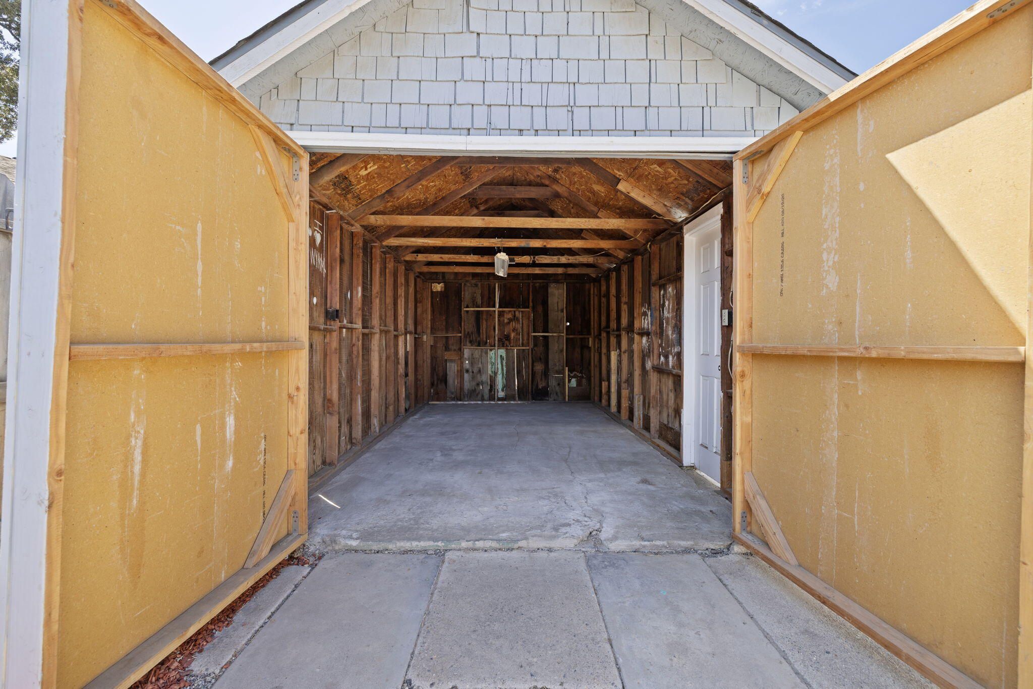 1229 N Redington St, Hanford, CA 93230