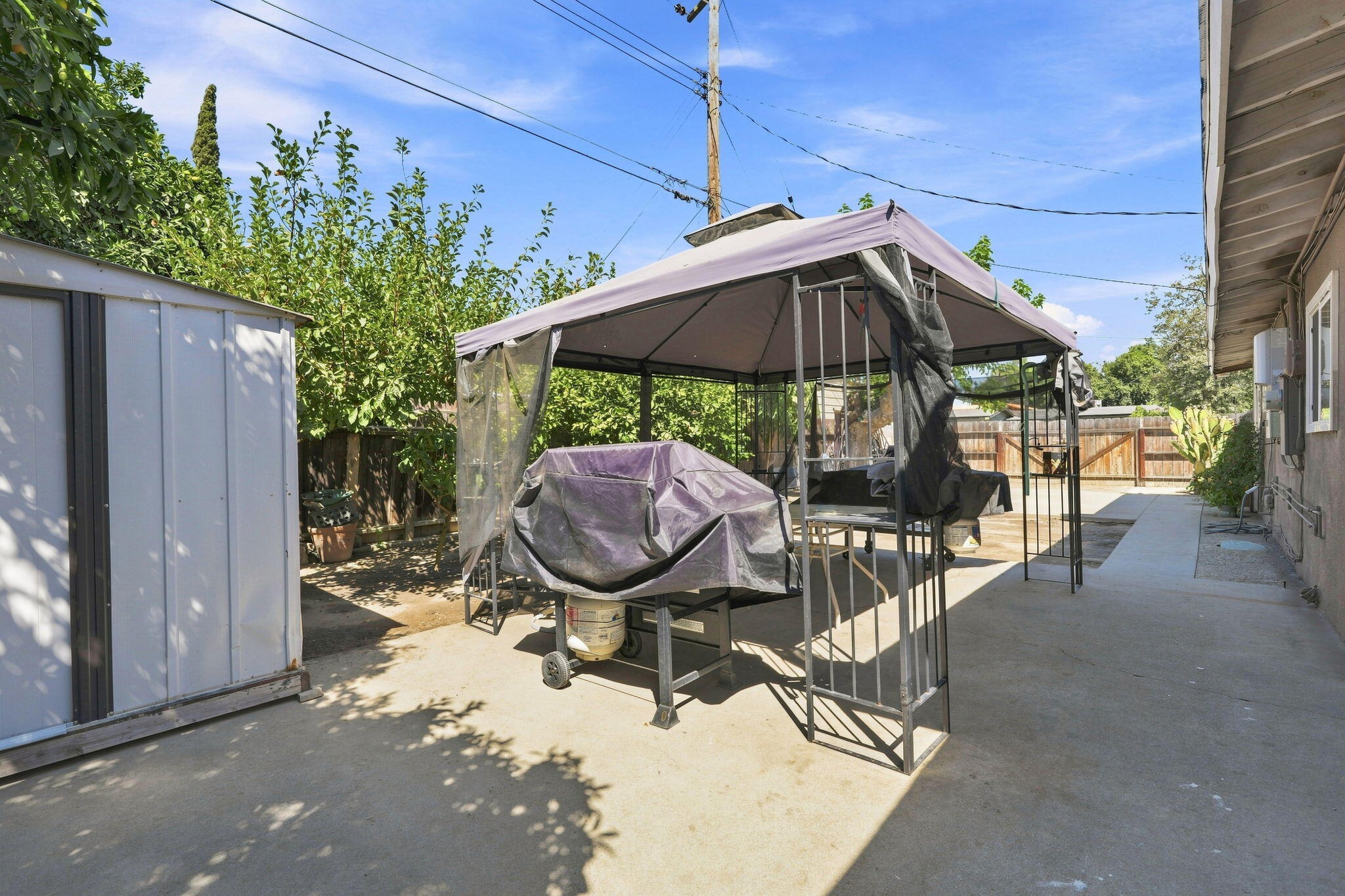 1311 N Cain, Visalia, CA 93292
