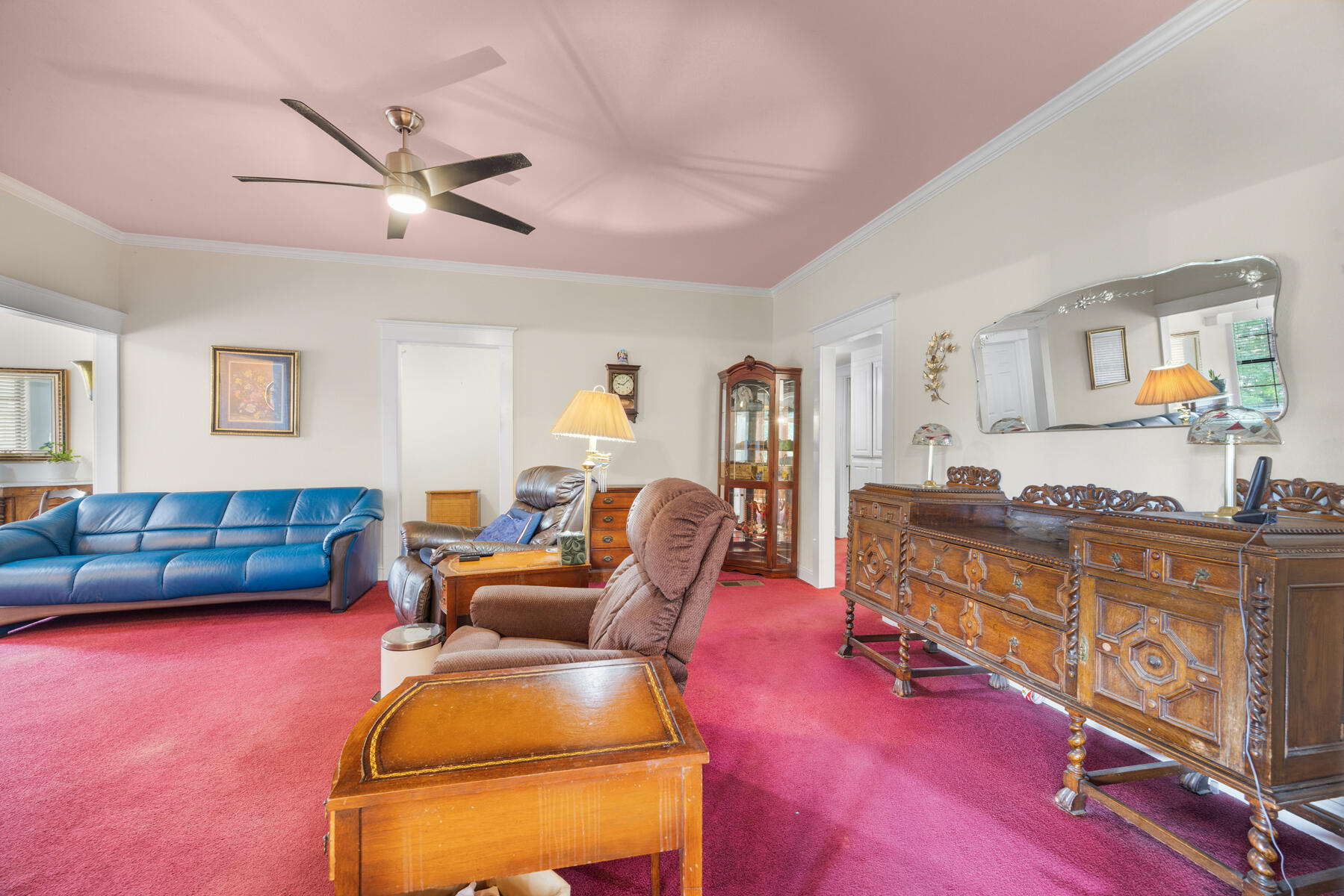 195 S Magnolia St, Woodlake, CA 93286
