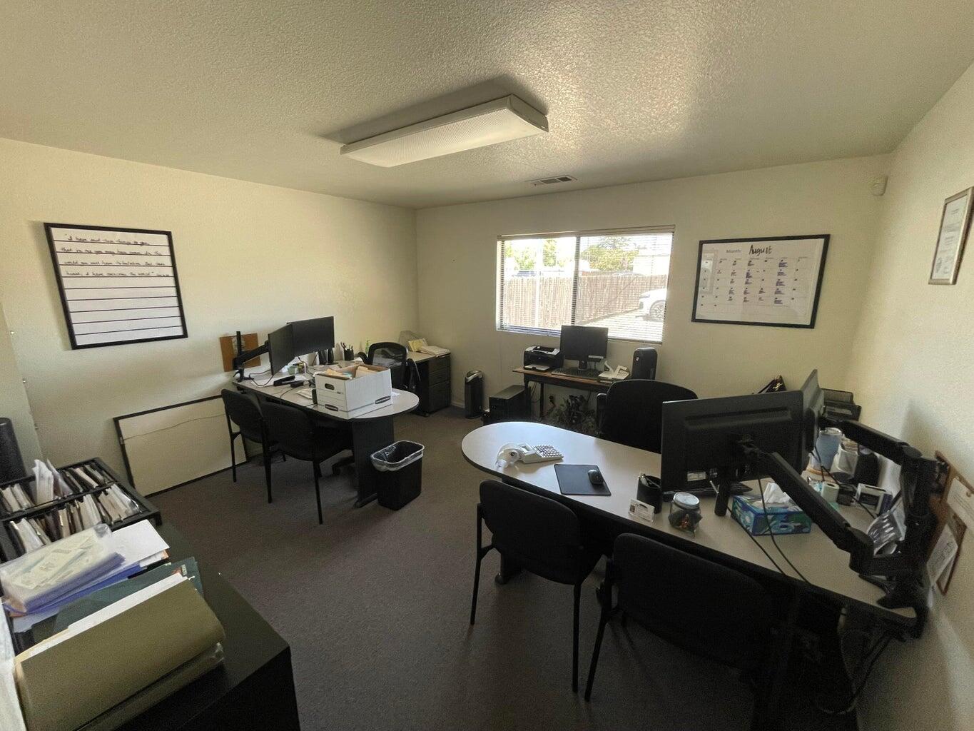 145 S D St, Exeter, CA 93221