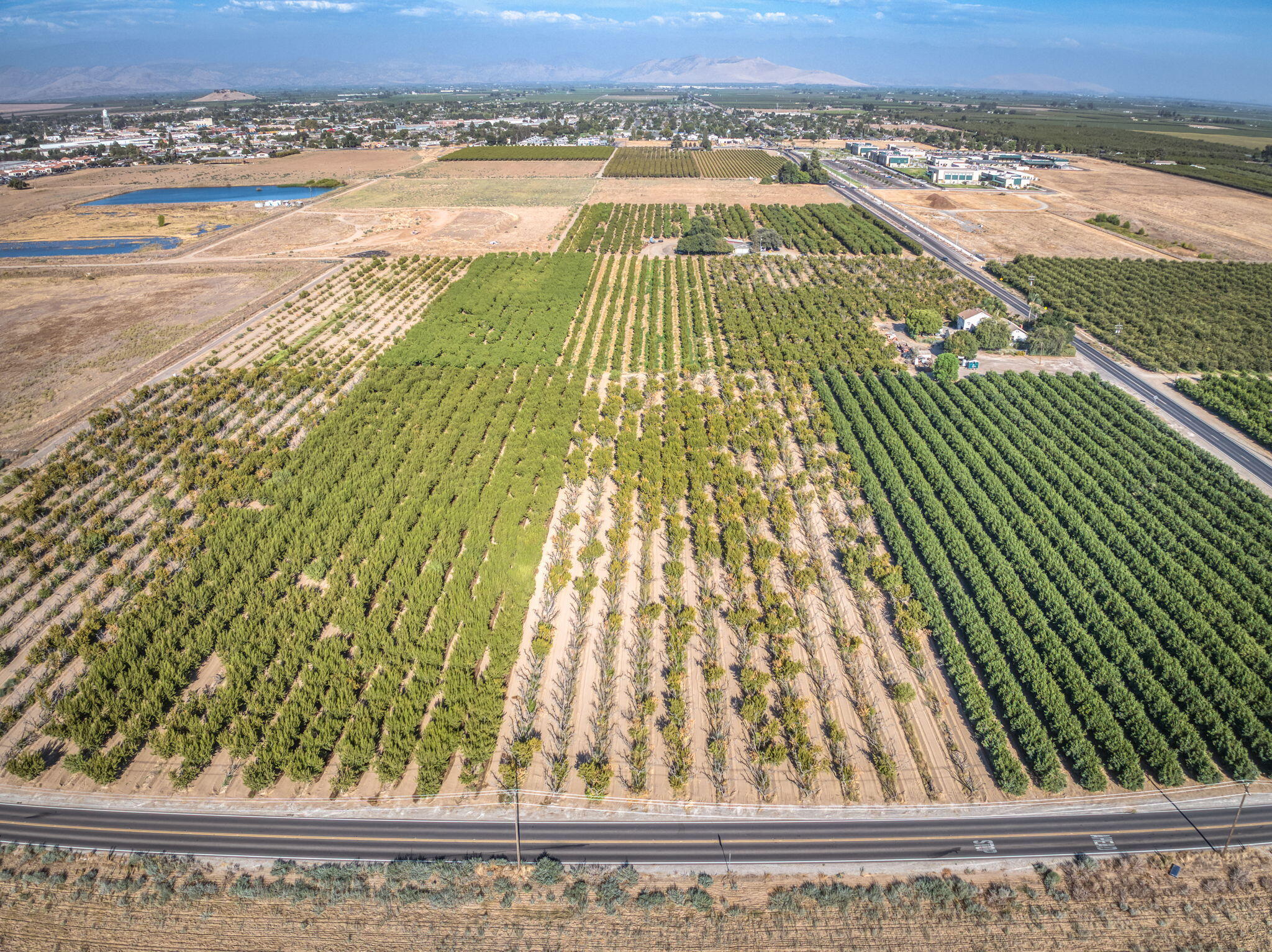 7522 Avenue 408, Dinuba, CA 93618
