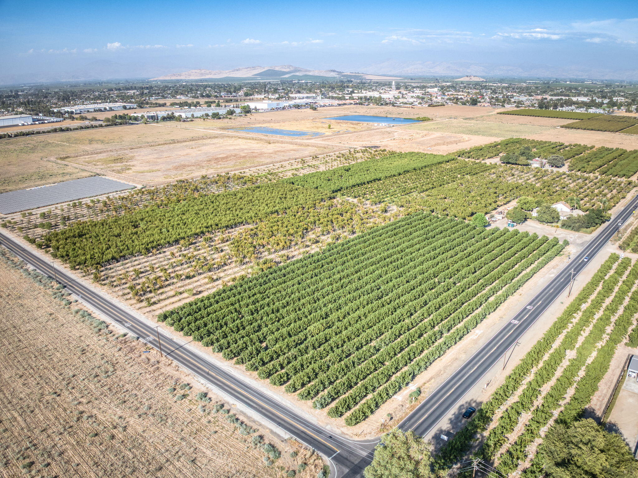 7522 Avenue 408, Dinuba, CA 93618