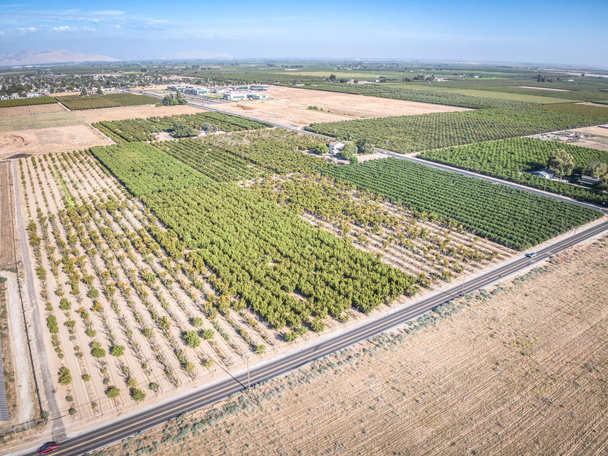 7522 Avenue 408, Dinuba, CA 93618