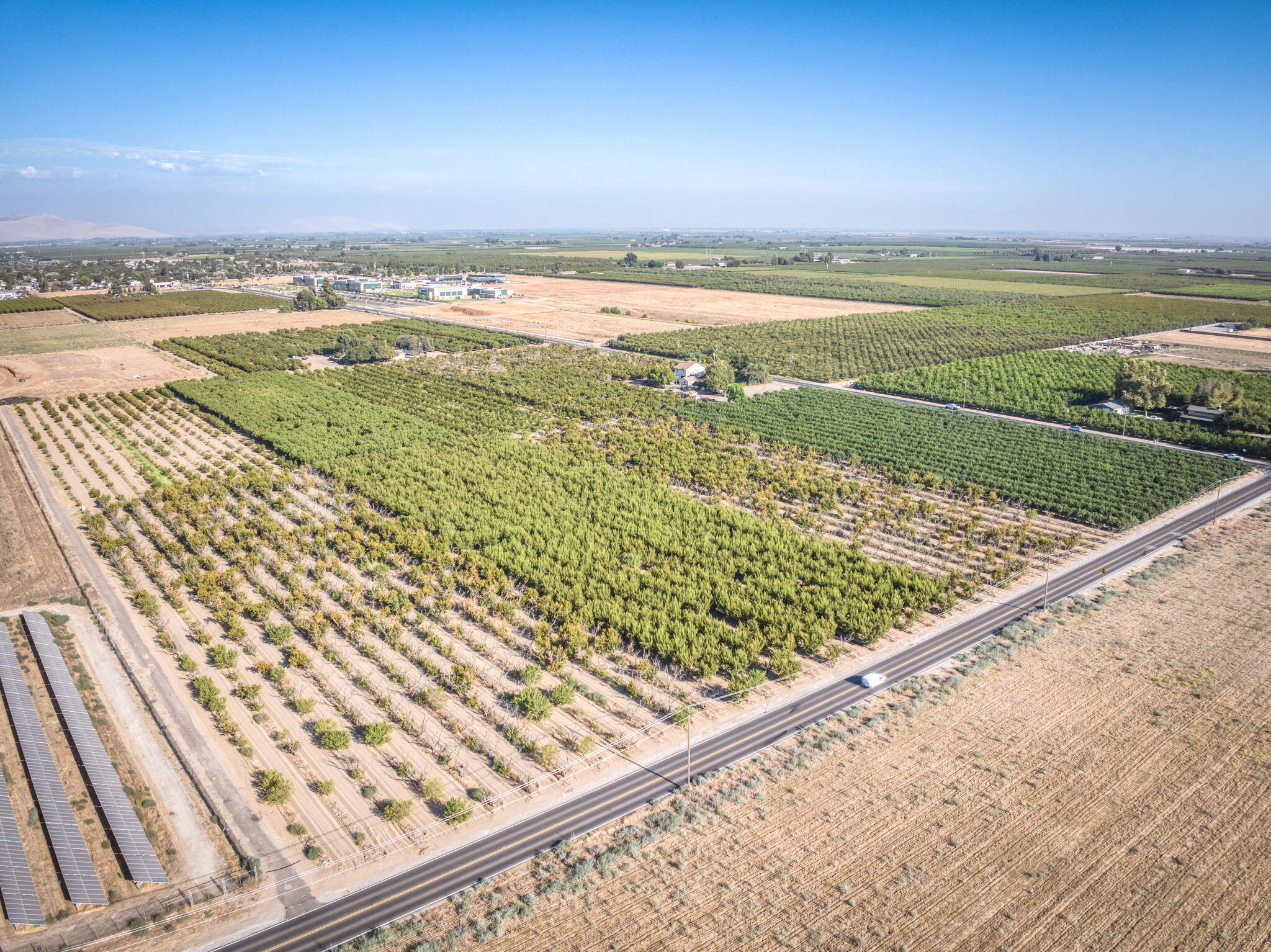 7522 Avenue 408, Dinuba, CA 93618