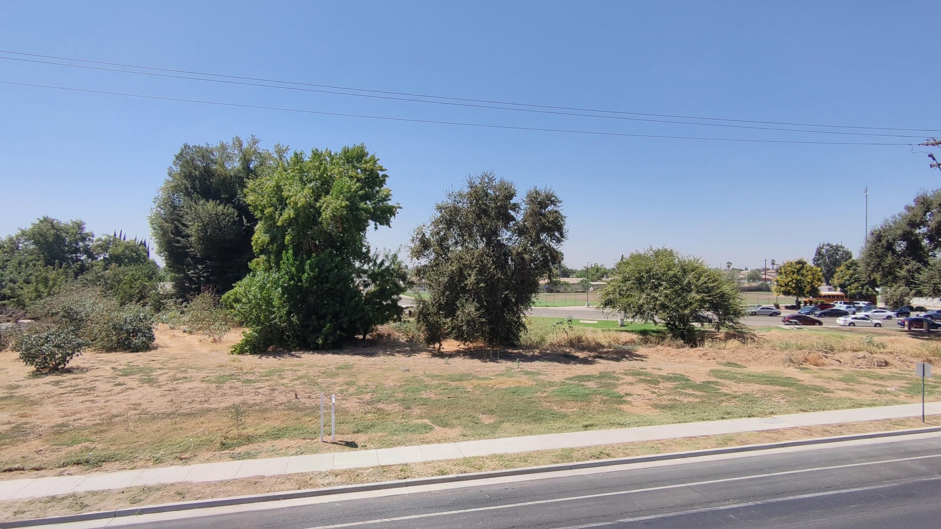 509 S Farmersville Blvd, Farmersville, CA 93223