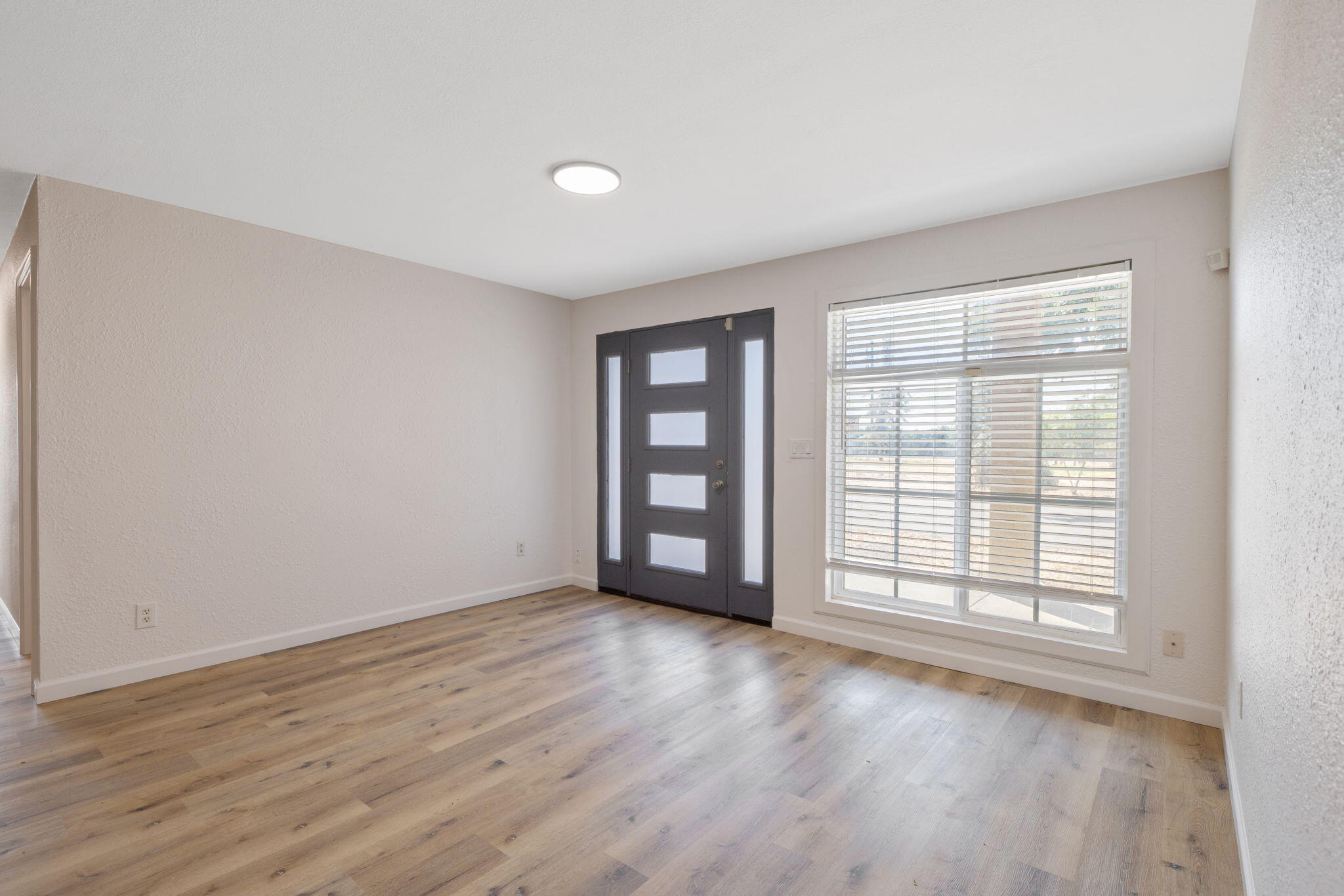 14010 Avenue 400, Cutler, CA 93615