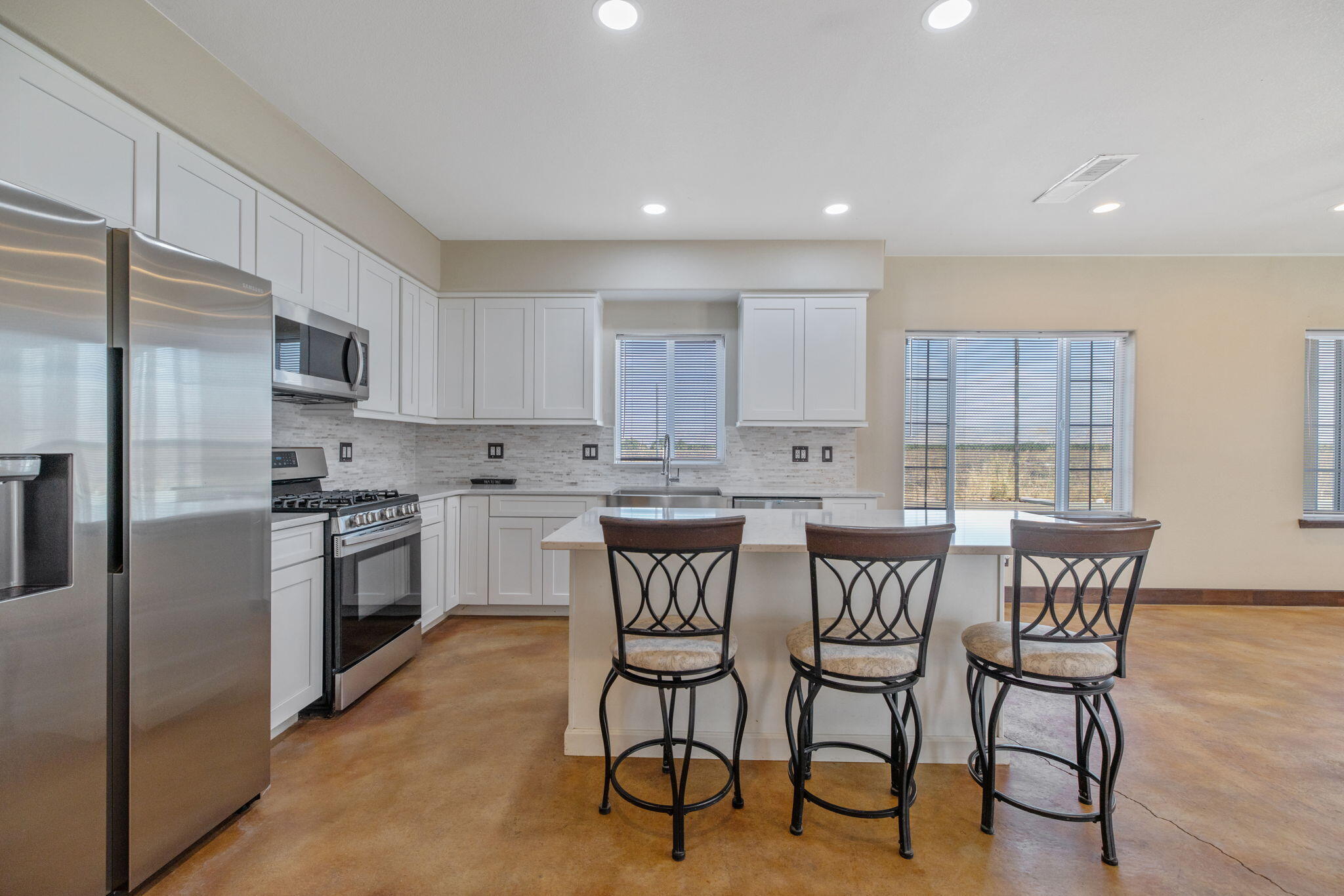 14010 Avenue 400, Cutler, CA 93615