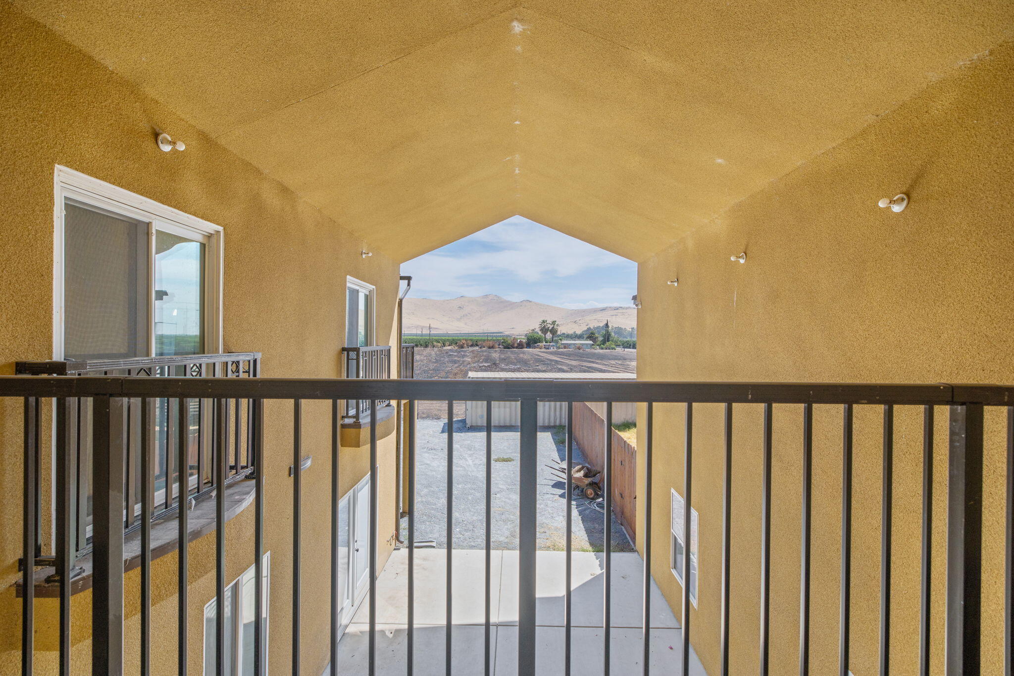 14010 Avenue 400, Cutler, CA 93615