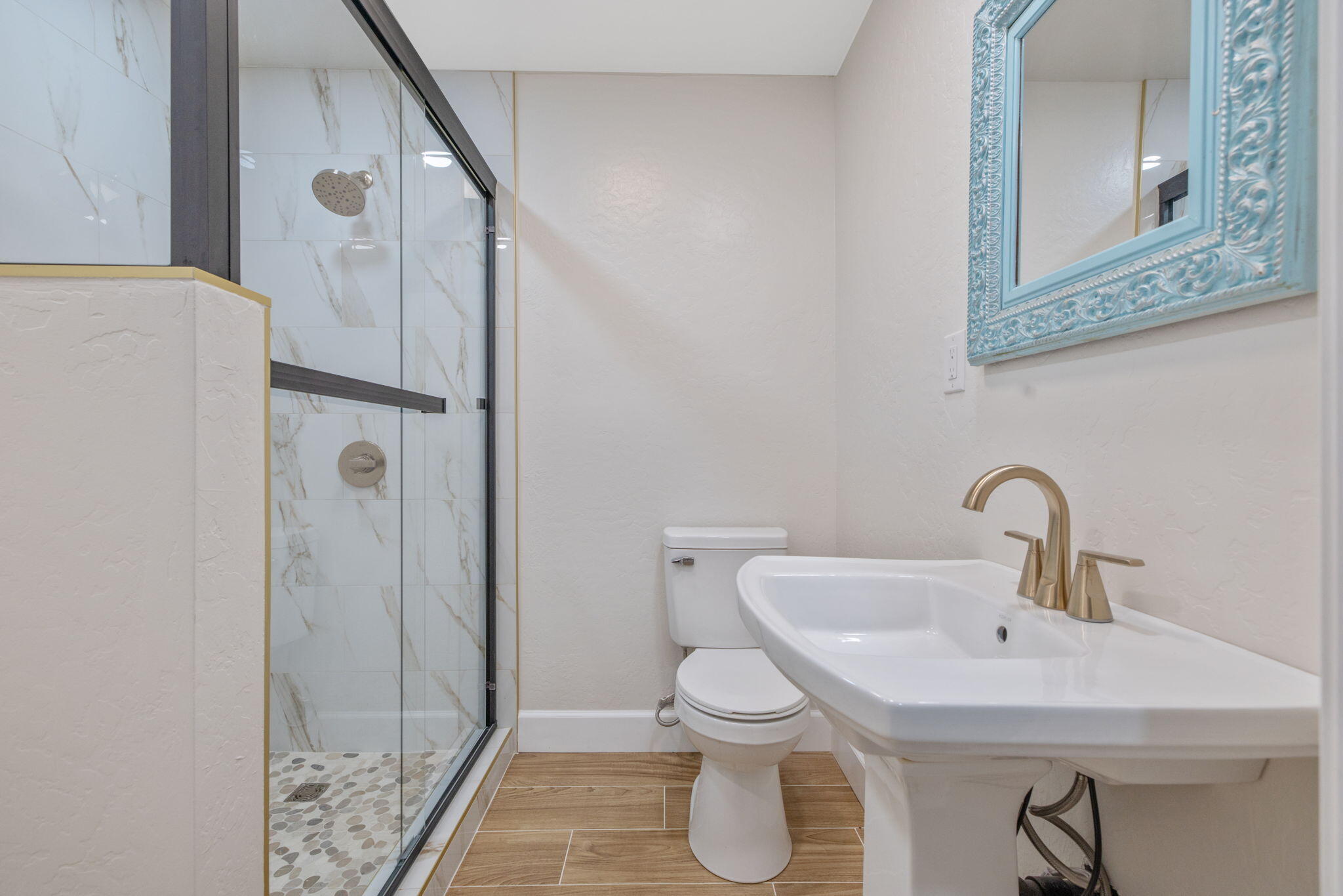 14010 Avenue 400, Cutler, CA 93615