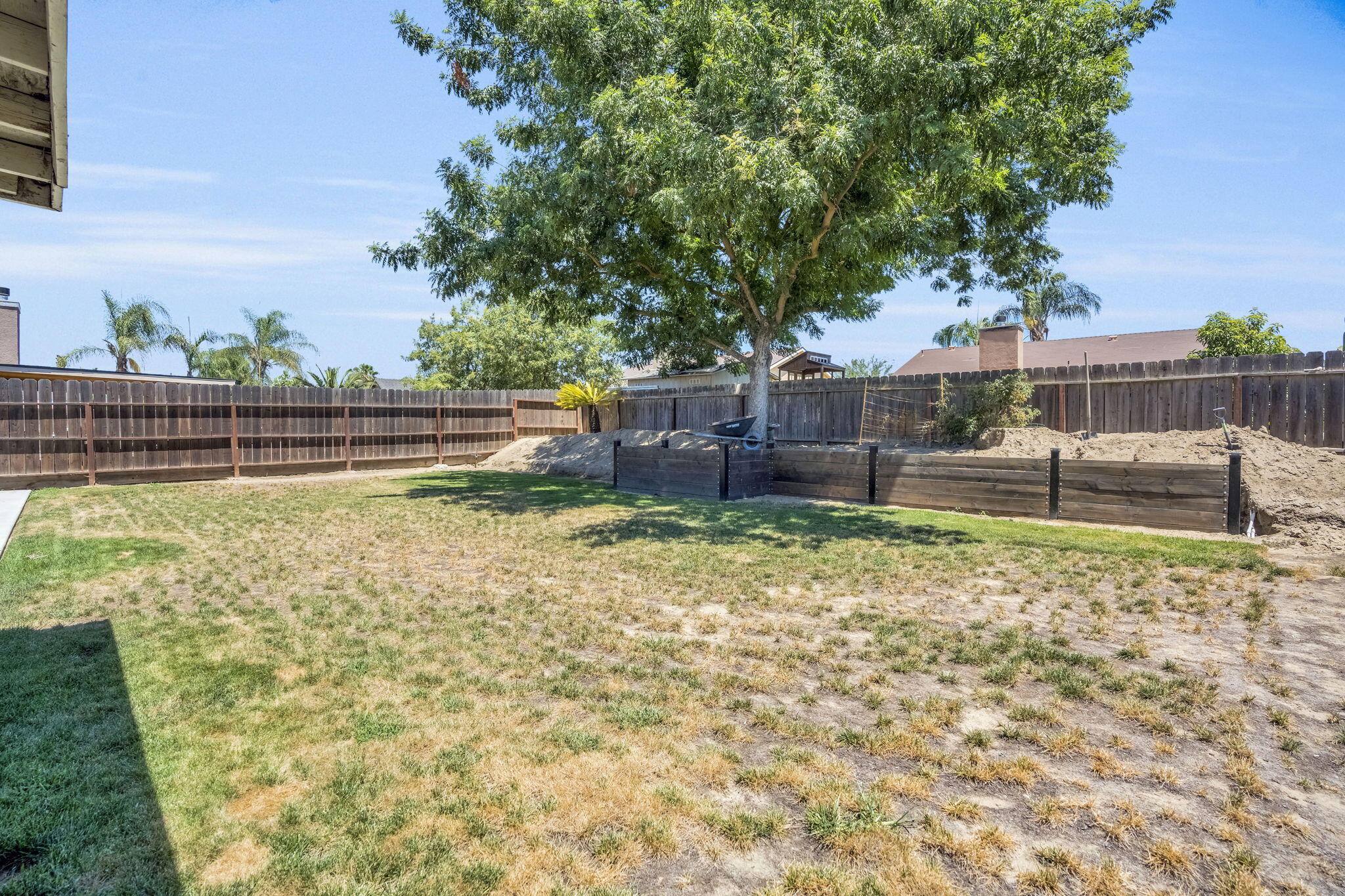 2086 Mitchell Ave, Selma, CA 93662